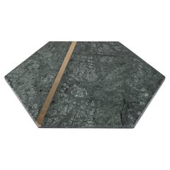 Ottone - Sottopiatto esagonale in ottone e Guatemala Verde del 21° secolo