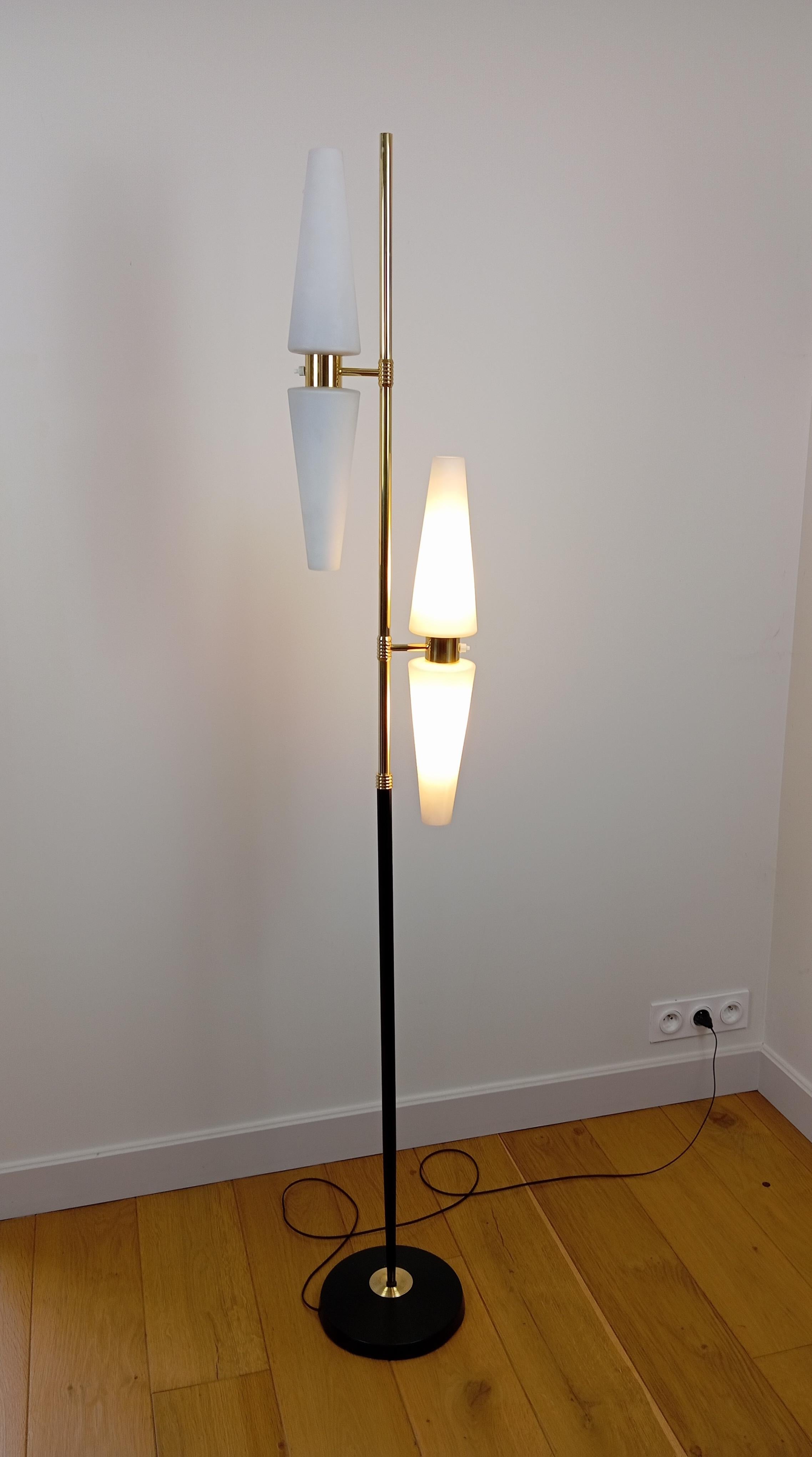 Brass 4-light floor lamp Maison Monix circa 1950 For Sale 4