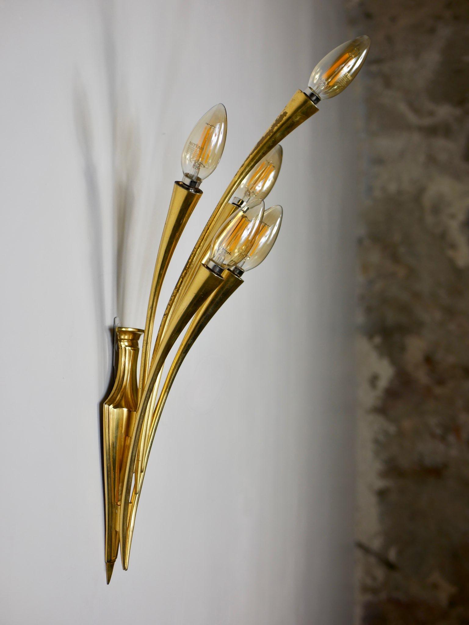 Italian Brass 5 lights sconce by Oscar Torlasco for Lumi Milano, 1950s For Sale