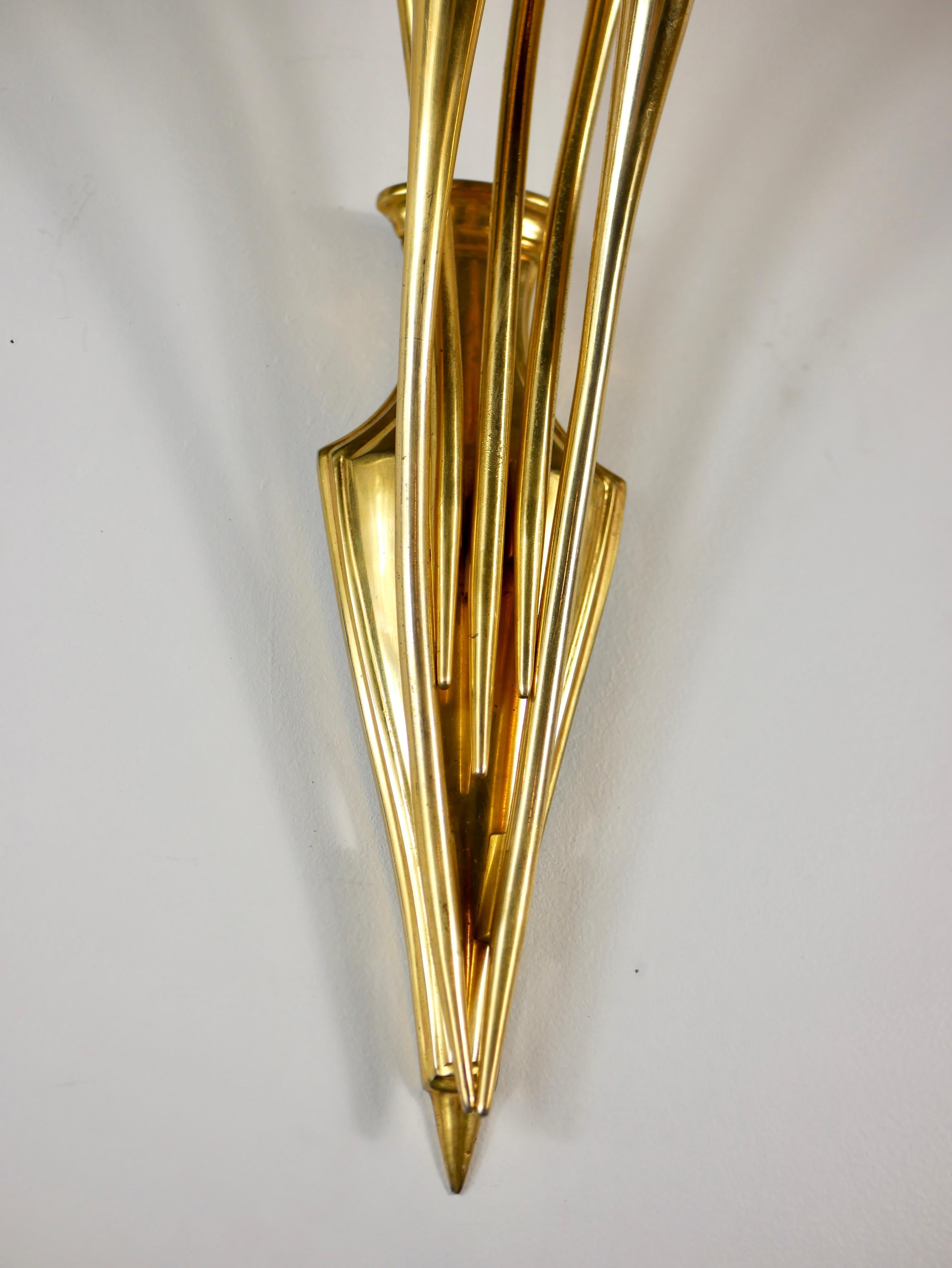 Mid-20th Century Brass 5 lights sconce by Oscar Torlasco for Lumi Milano, 1950s For Sale