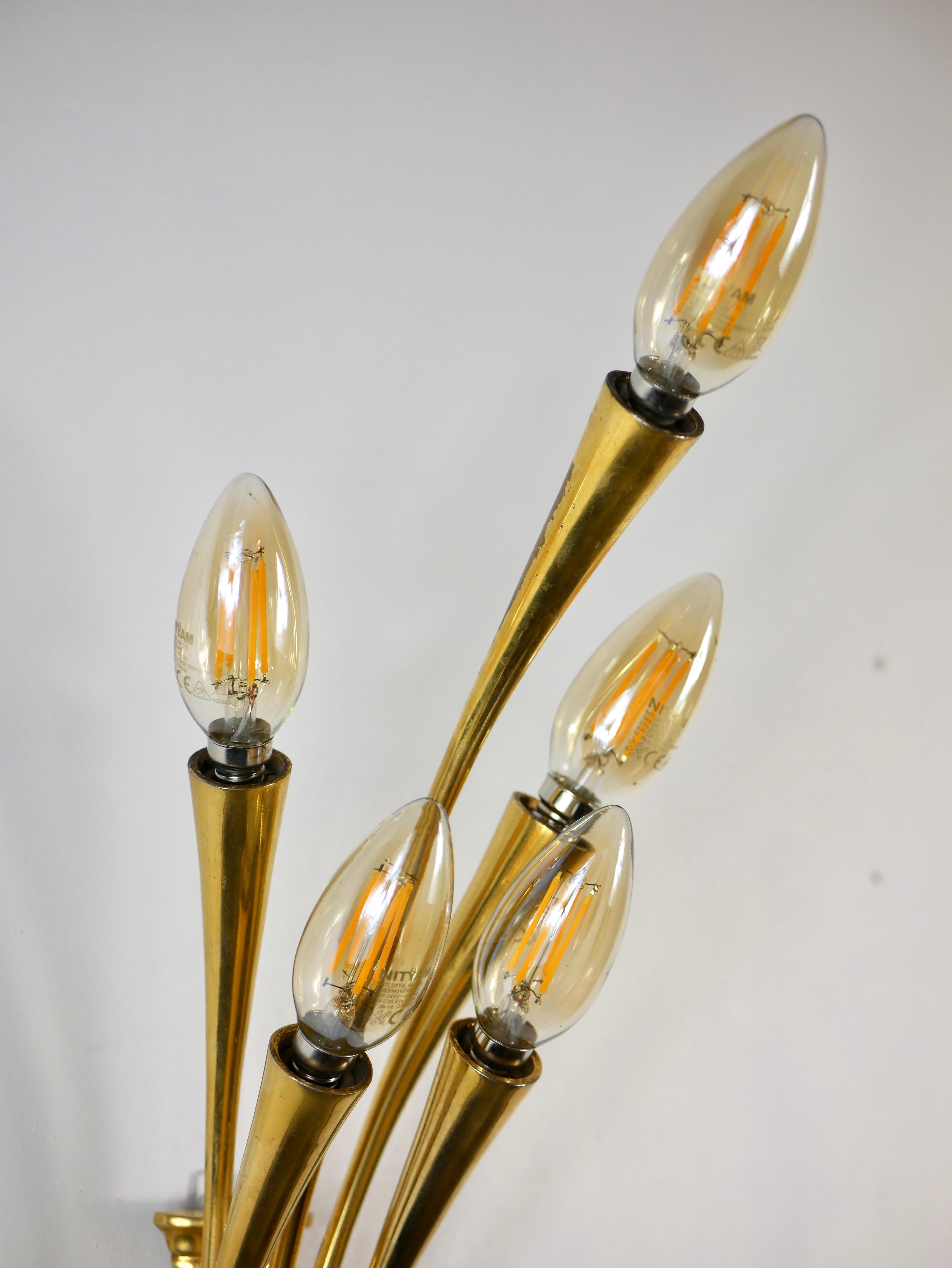 Brass 5 lights sconce by Oscar Torlasco for Lumi Milano, 1950s For Sale 2