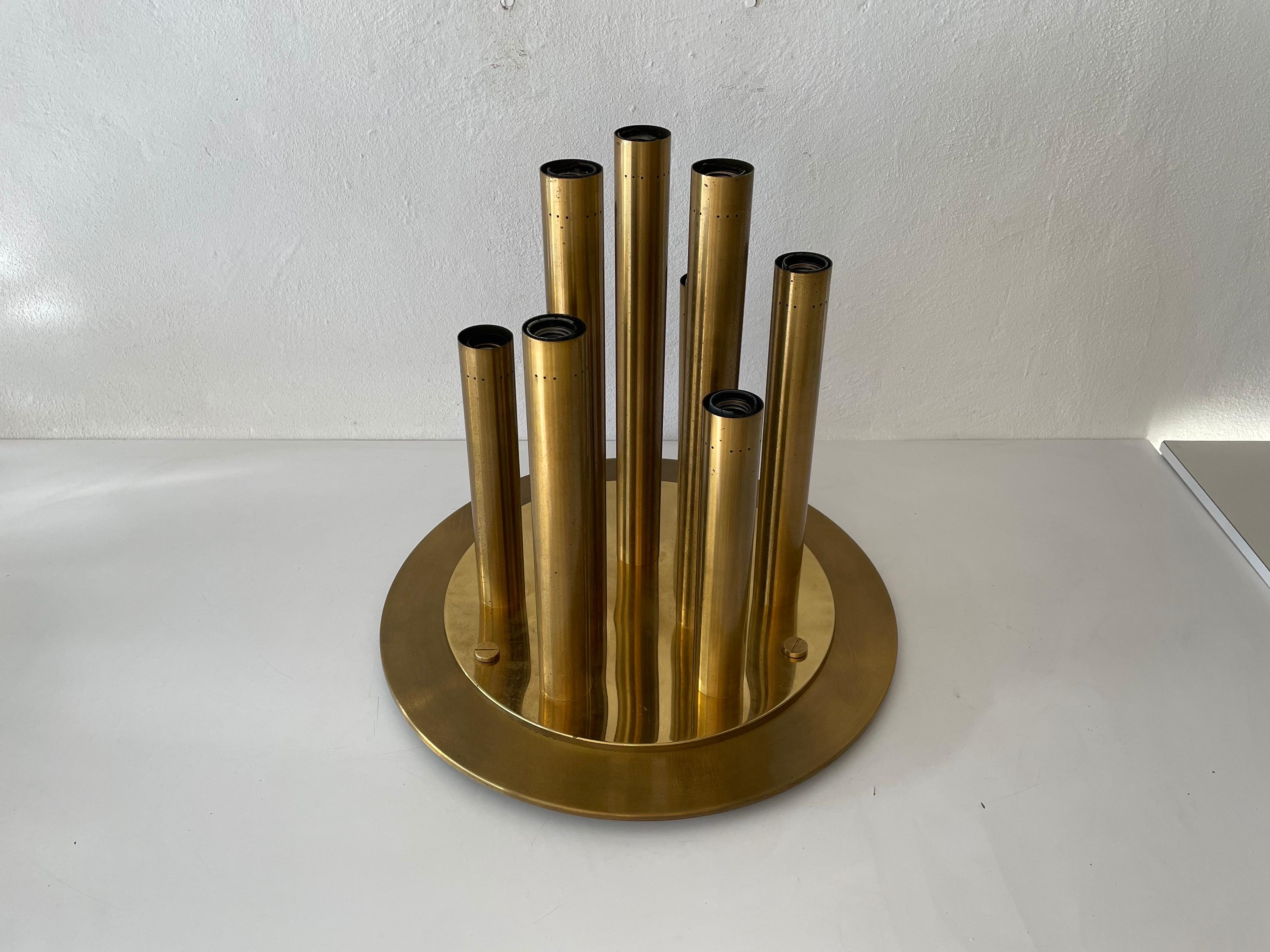 Gorgeous Brass 9 Cylinder Mid-Century Modern Large Flush Mount ceiling lamp by Lamperti - Robbiate (Como), 1960s, Italy

Sculptural very elegant rare heavy ceiling lamp flush mount 

It is very ideal and suitable for all living areas.

Lamp is