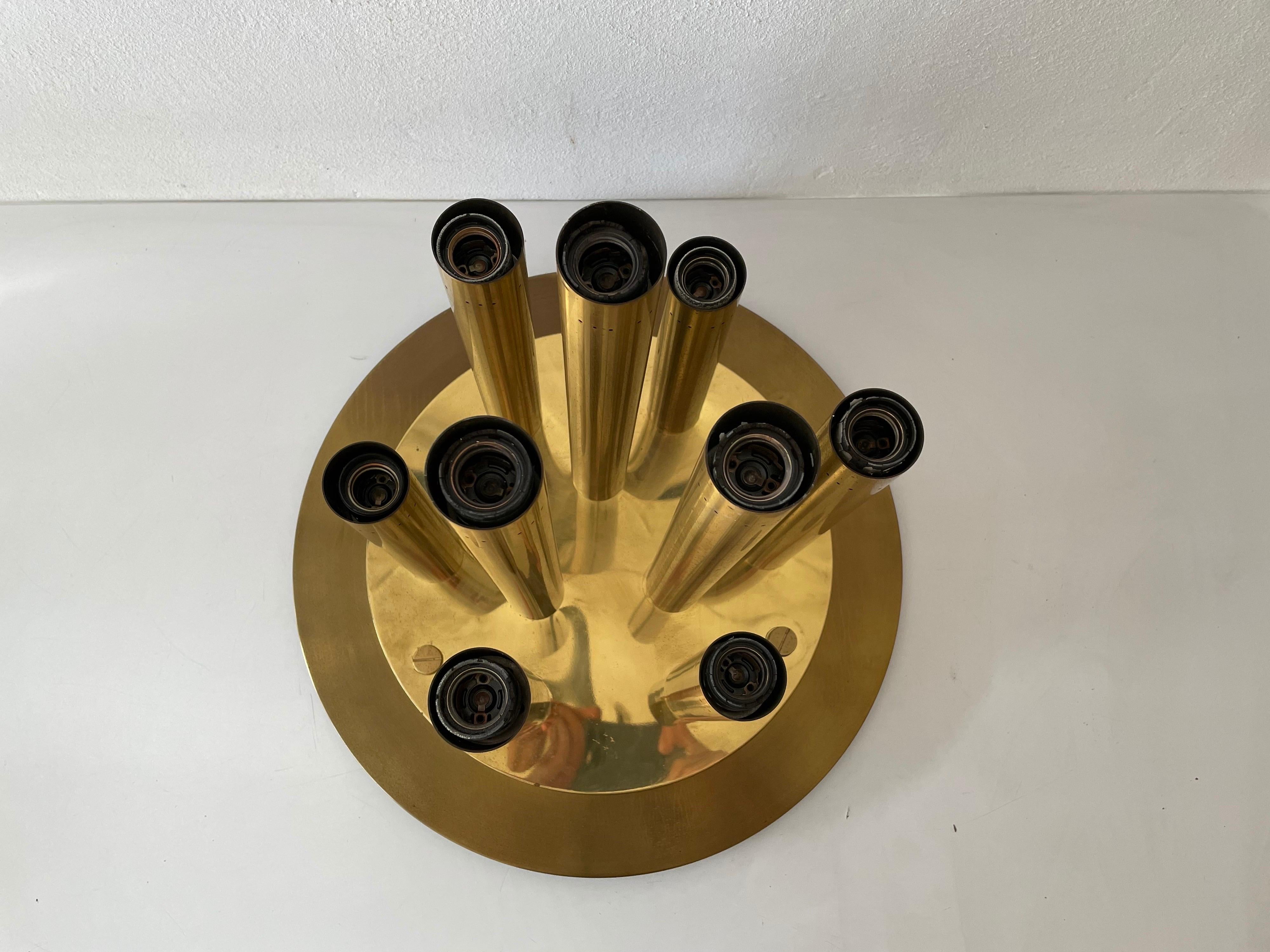 Brass 9 Cylinder Large Ceiling Lamp by Lamperti, Robbiate 'Como', 1960s, Italy In Good Condition For Sale In Hagenbach, DE