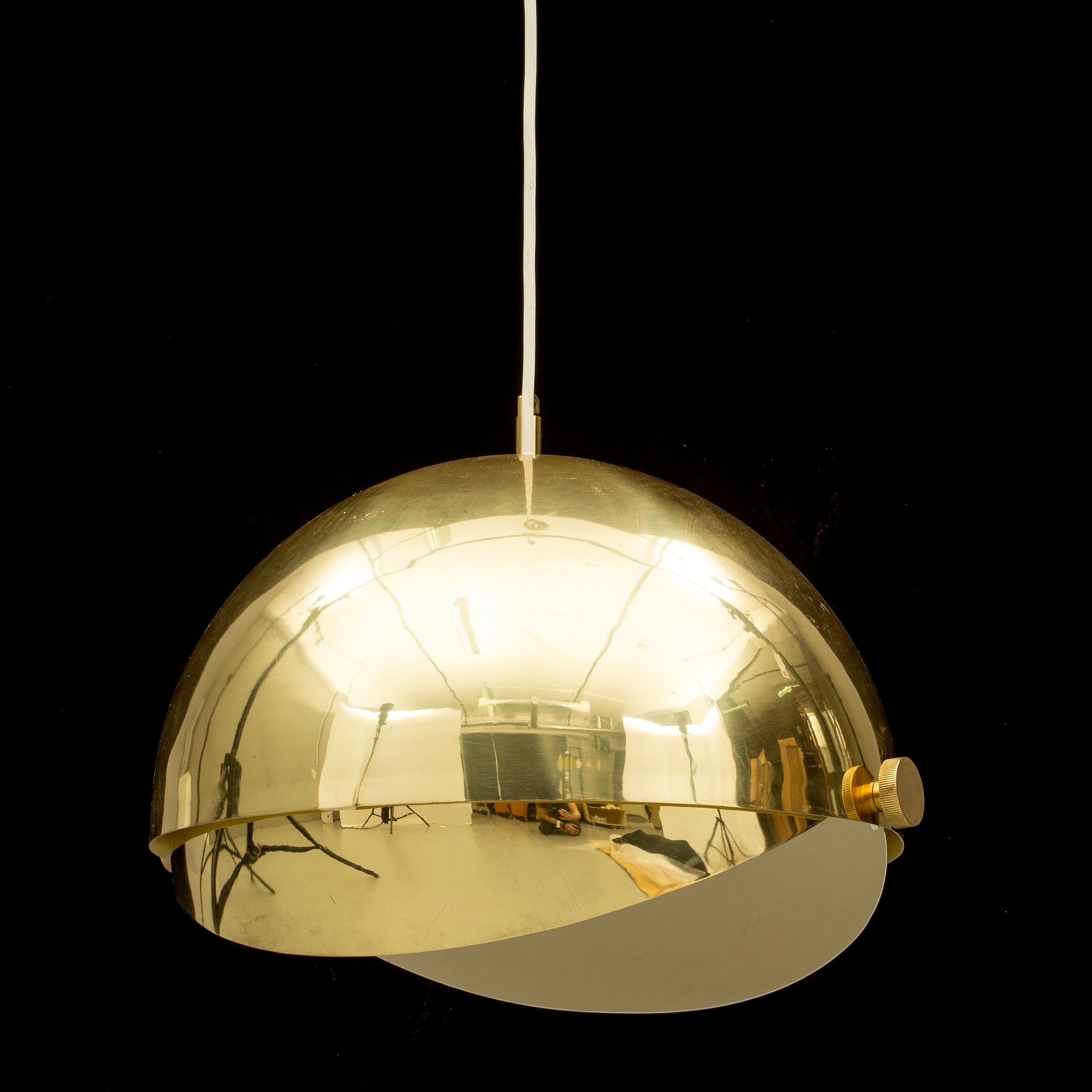 Brass Adjustable Sphere Light by Münchner Werkstätten, Germany, 1970 In Good Condition For Sale In Paris, FR