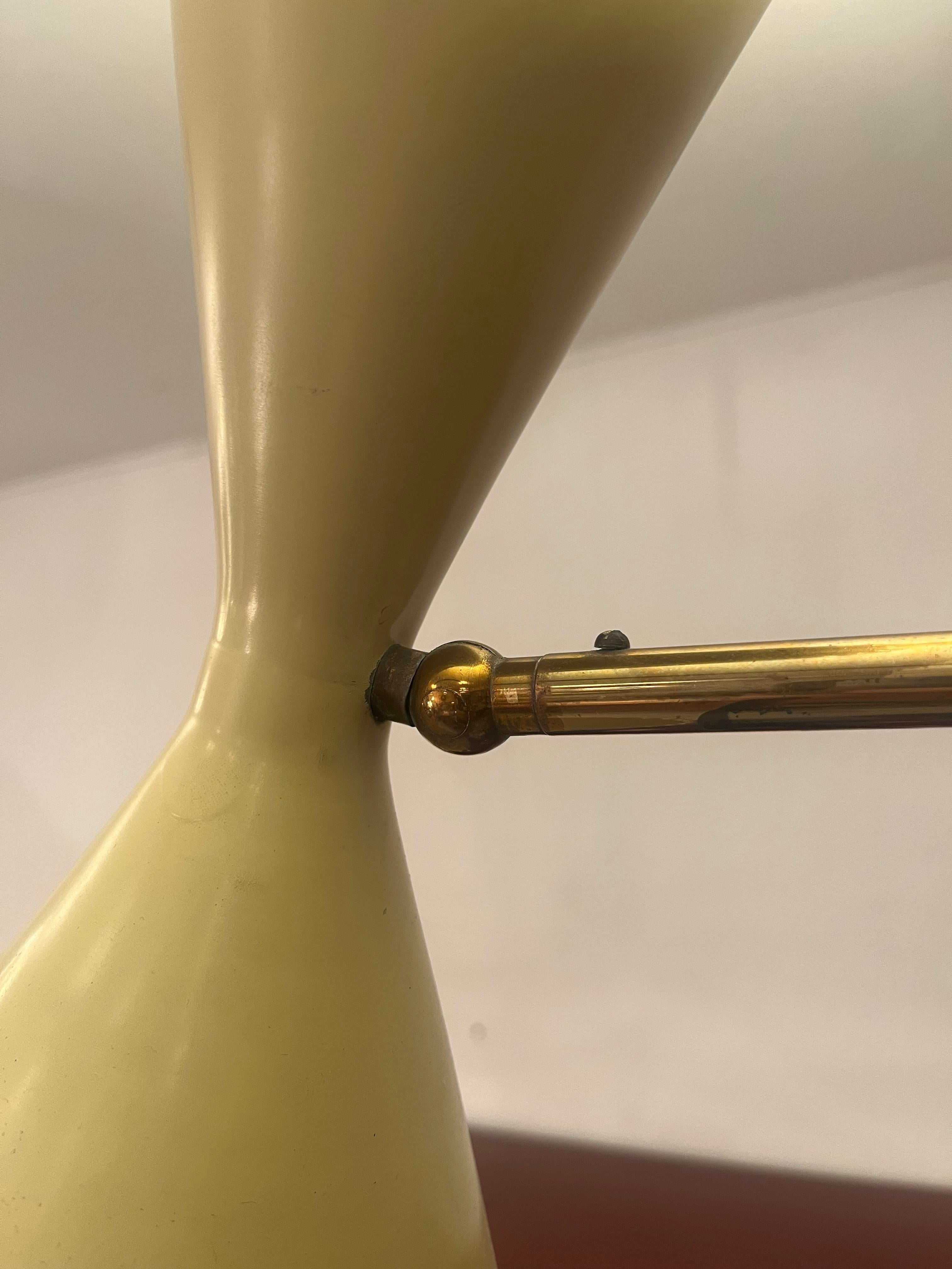 Lampada da soffitto doppia regolabile in ottone e alluminio di BAG Turgi, Svizzera, anni '50 in vendita 4
