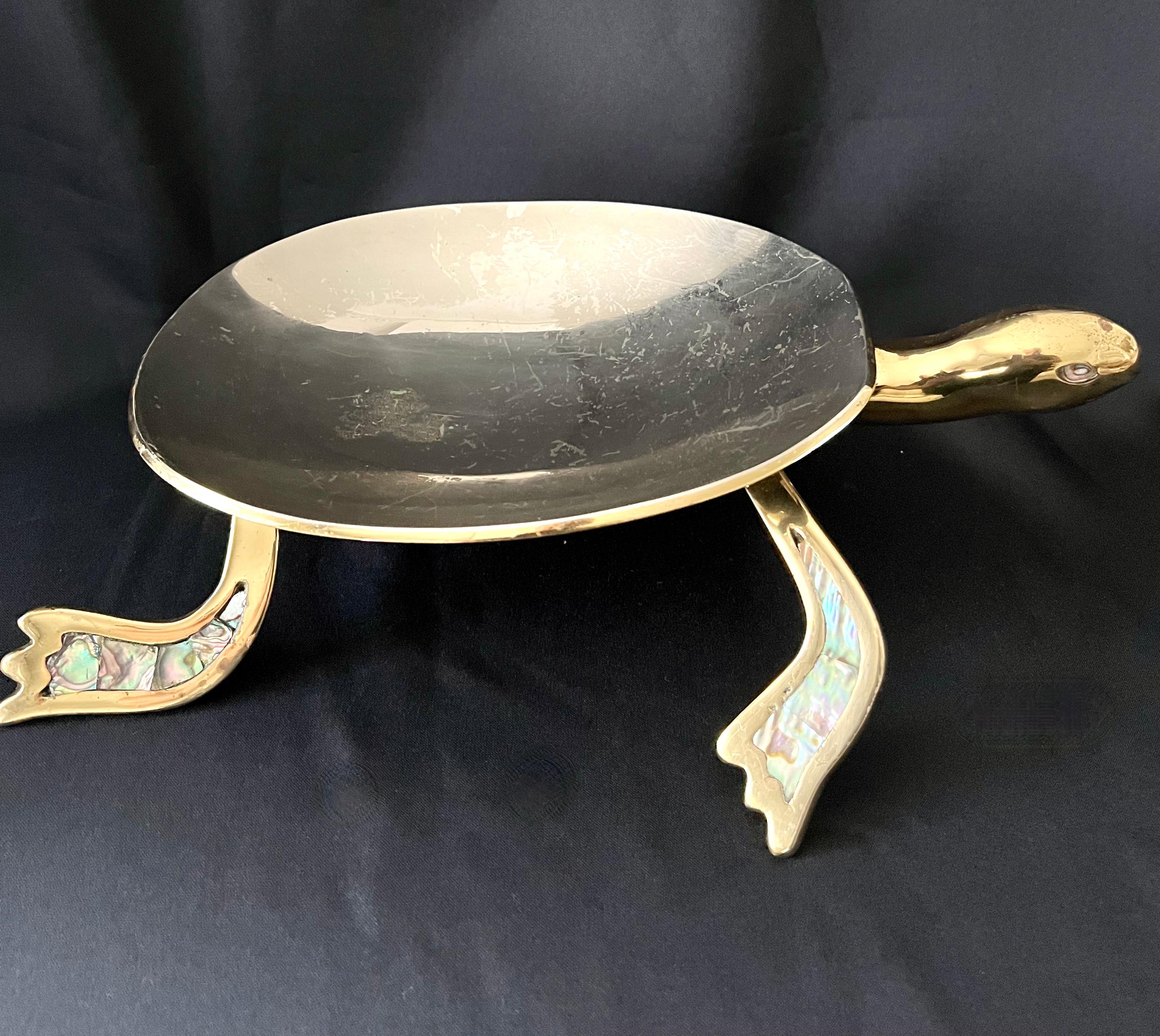 Brass and Abalone Decorative Mexican Bowl in Style of Los Castillo In Good Condition For Sale In Los Angeles, CA