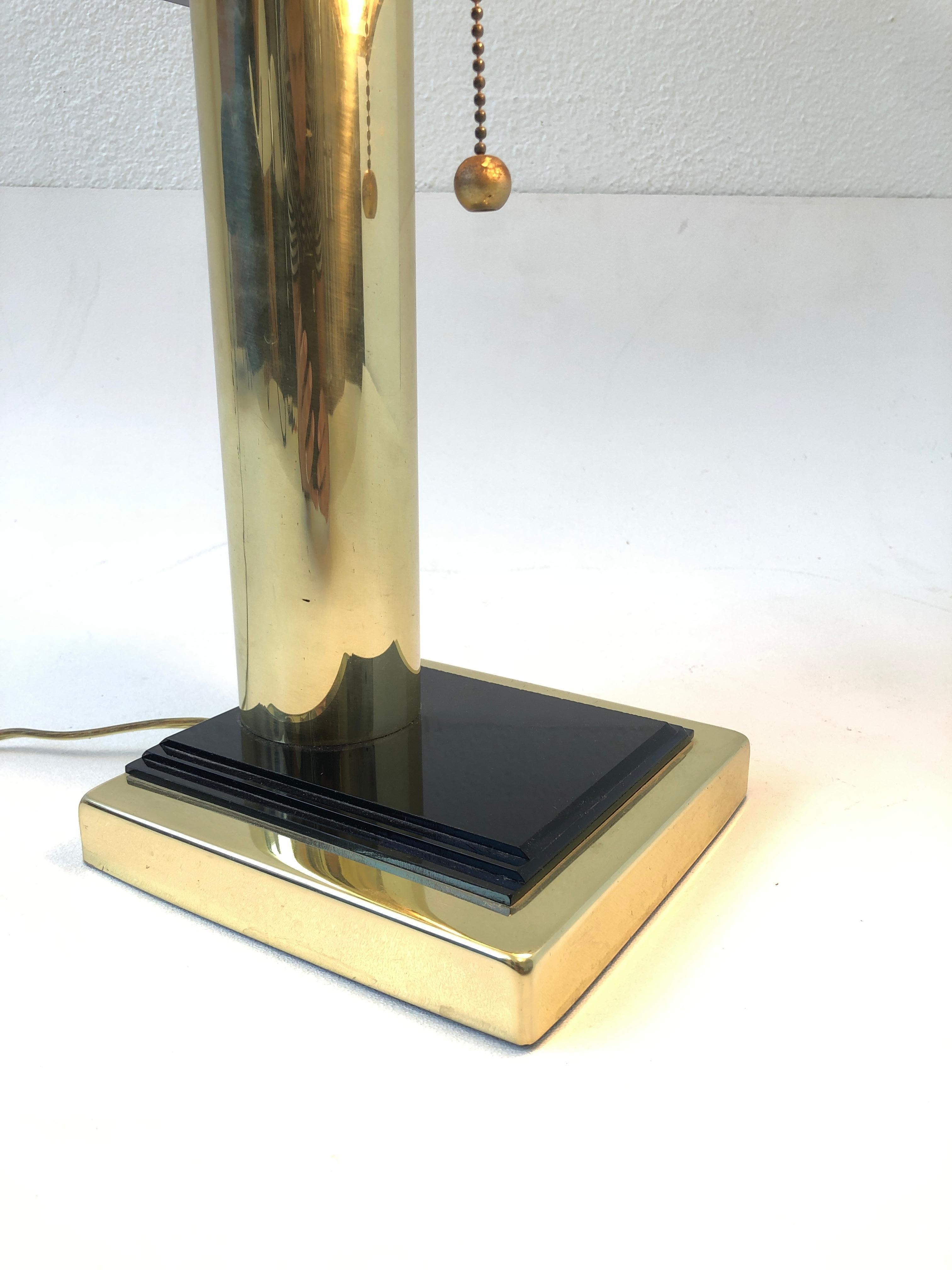 Brass and Acrylic Desk Lamp In Good Condition For Sale In Palm Springs, CA