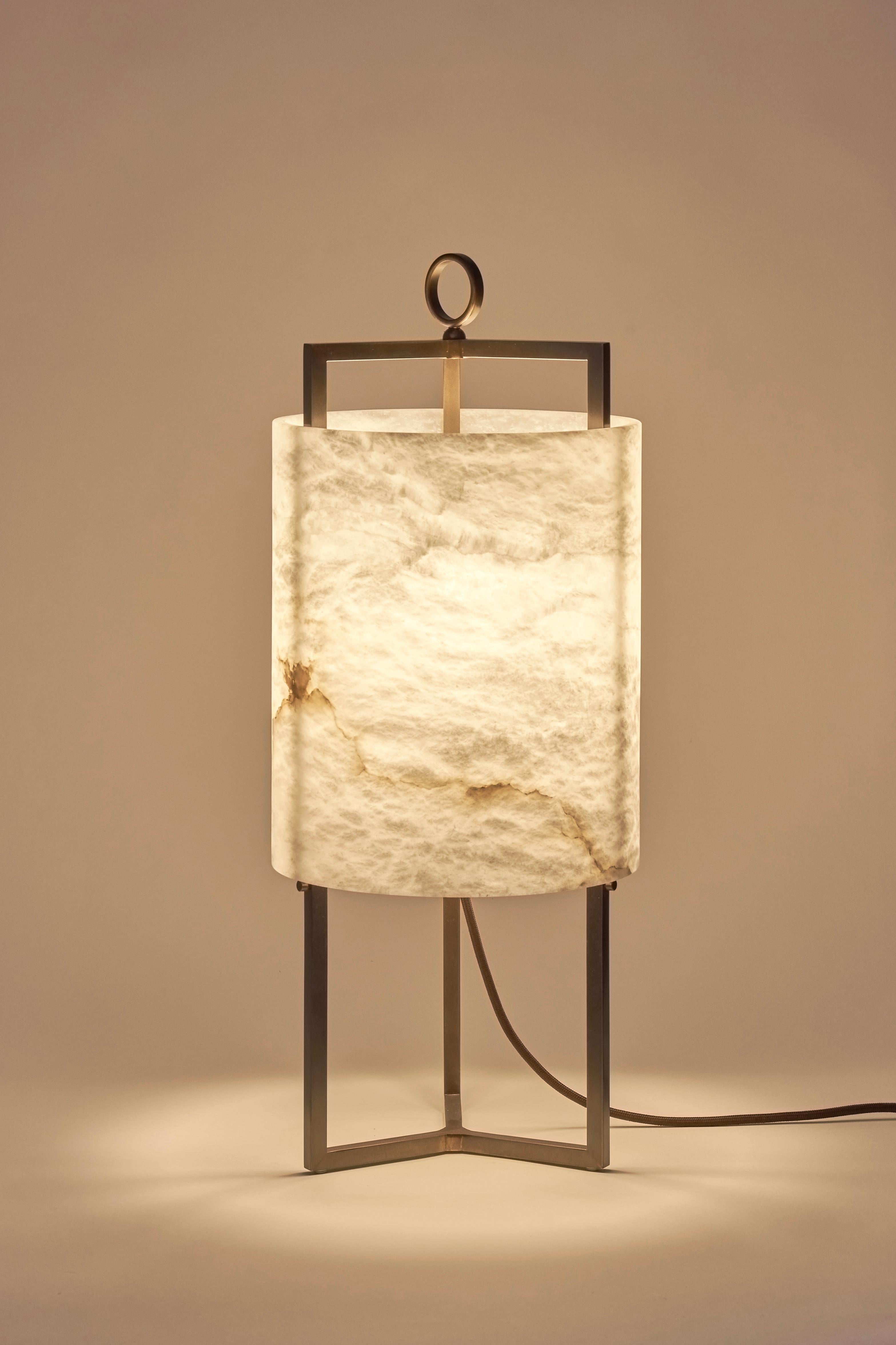 XXIe siècle et contemporain Lampe de table en laiton et albâtre par MATLIGHT Milano en vente