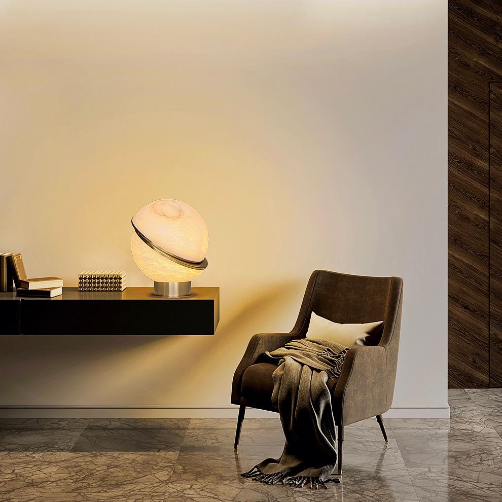 Brass And Alabaster Offset Globe Table Lamp by MATLIGHT Milano In New Condition For Sale In Geneve, CH