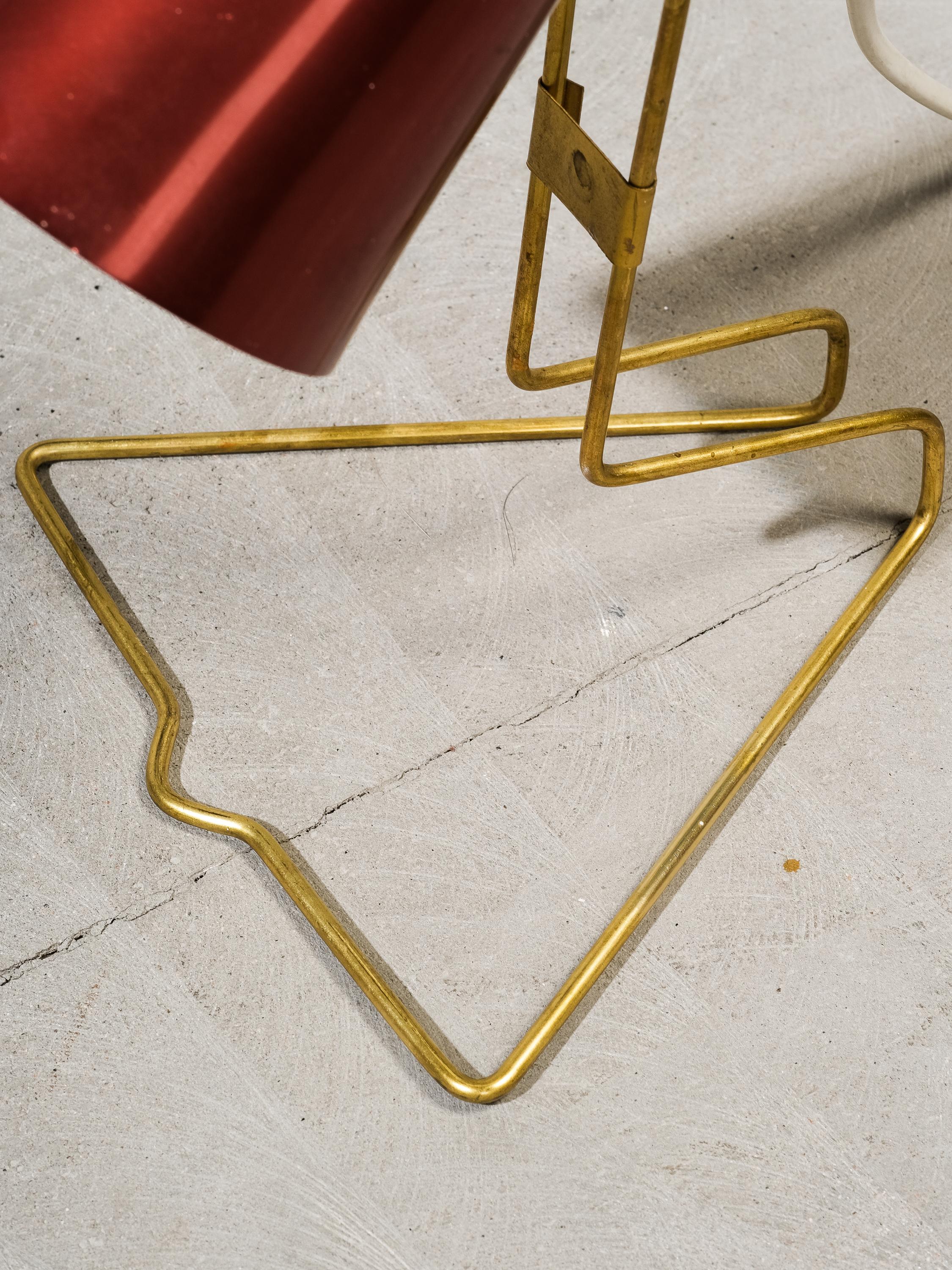 Lampe de table ou applique murale en laiton et aluminium, modèle K 11-26 par Idman, Finlande, années 1950 Bon état - En vente à Karis, Nyland