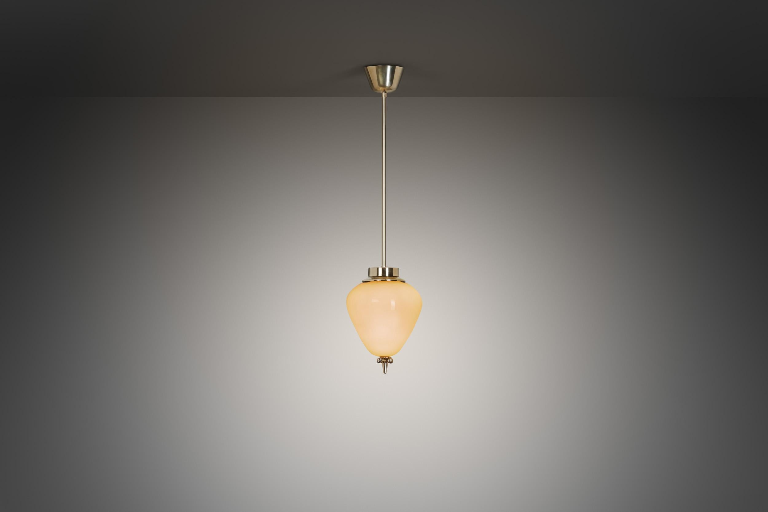 It is simply impossible to talk about 20th century lighting without mentioning Finland. By the 1950s, Finland had established itself as a force for innovation. The best qualities of Finnish light fixtures are their atmospheric glow and disciplined,