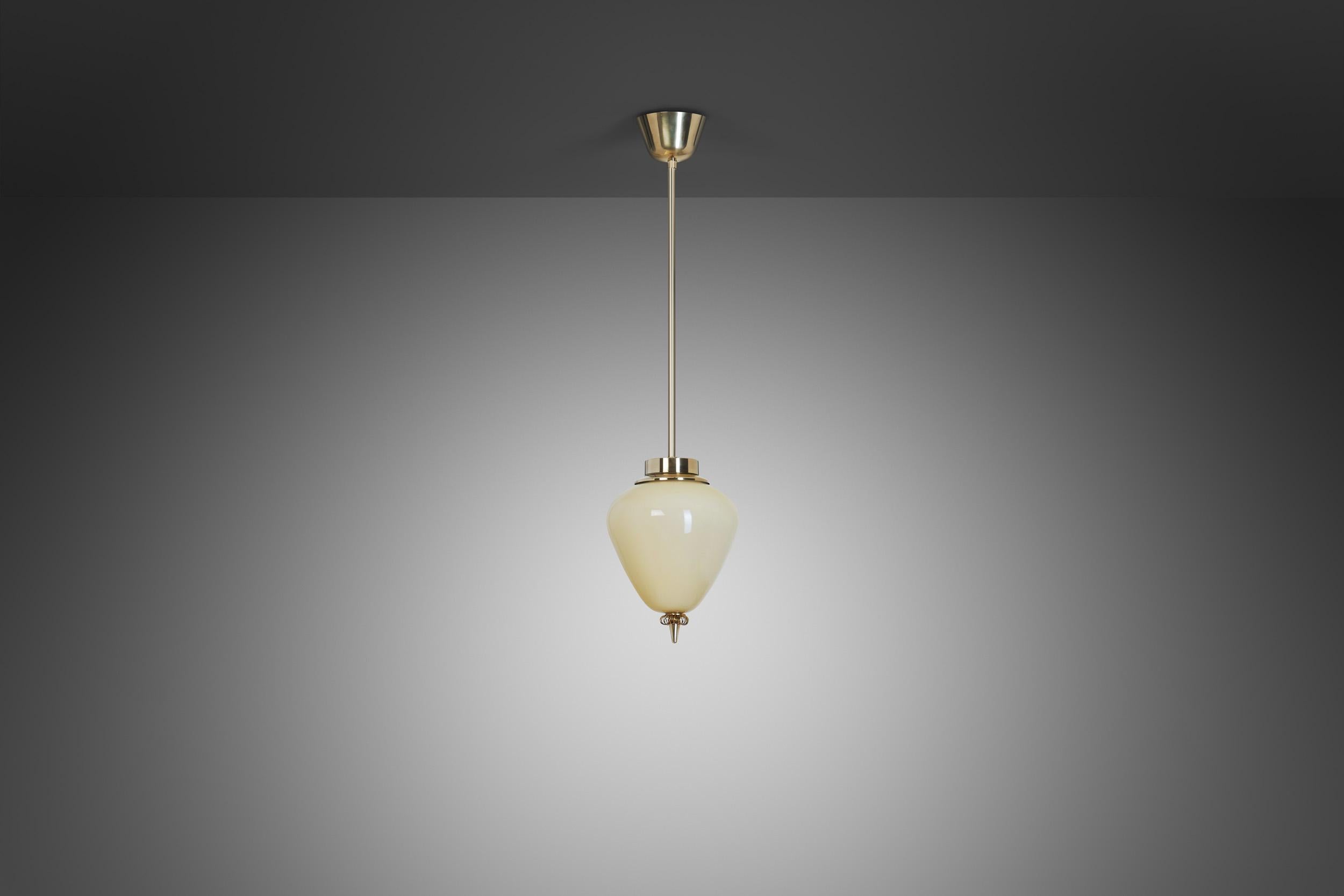 Brass and Amber Tinted Glass Hanging Lamp by Idman, Finland Mid 20th century In Good Condition For Sale In Utrecht, NL