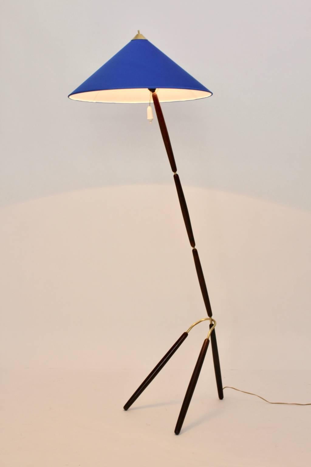 Brass Beech Vintage Floor Lamp Attributed to Giuseppe Ostuni Italy ca 1949 For Sale 6