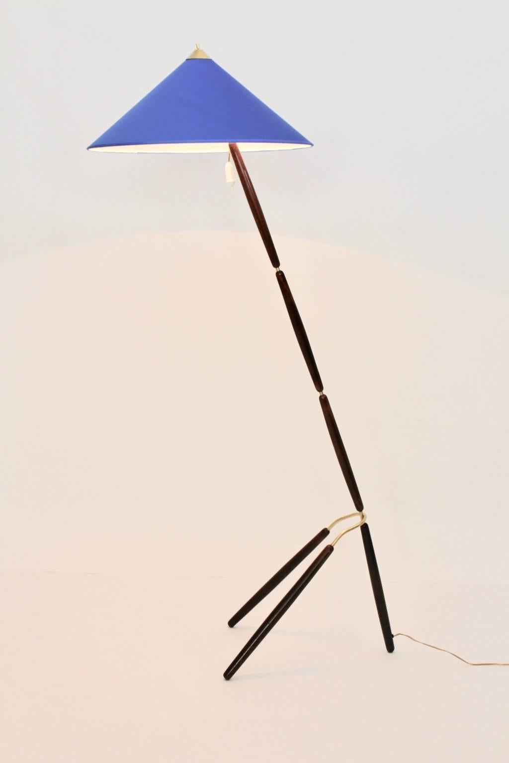 Brass Beech Vintage Floor Lamp Attributed to Giuseppe Ostuni Italy ca 1949 For Sale 7