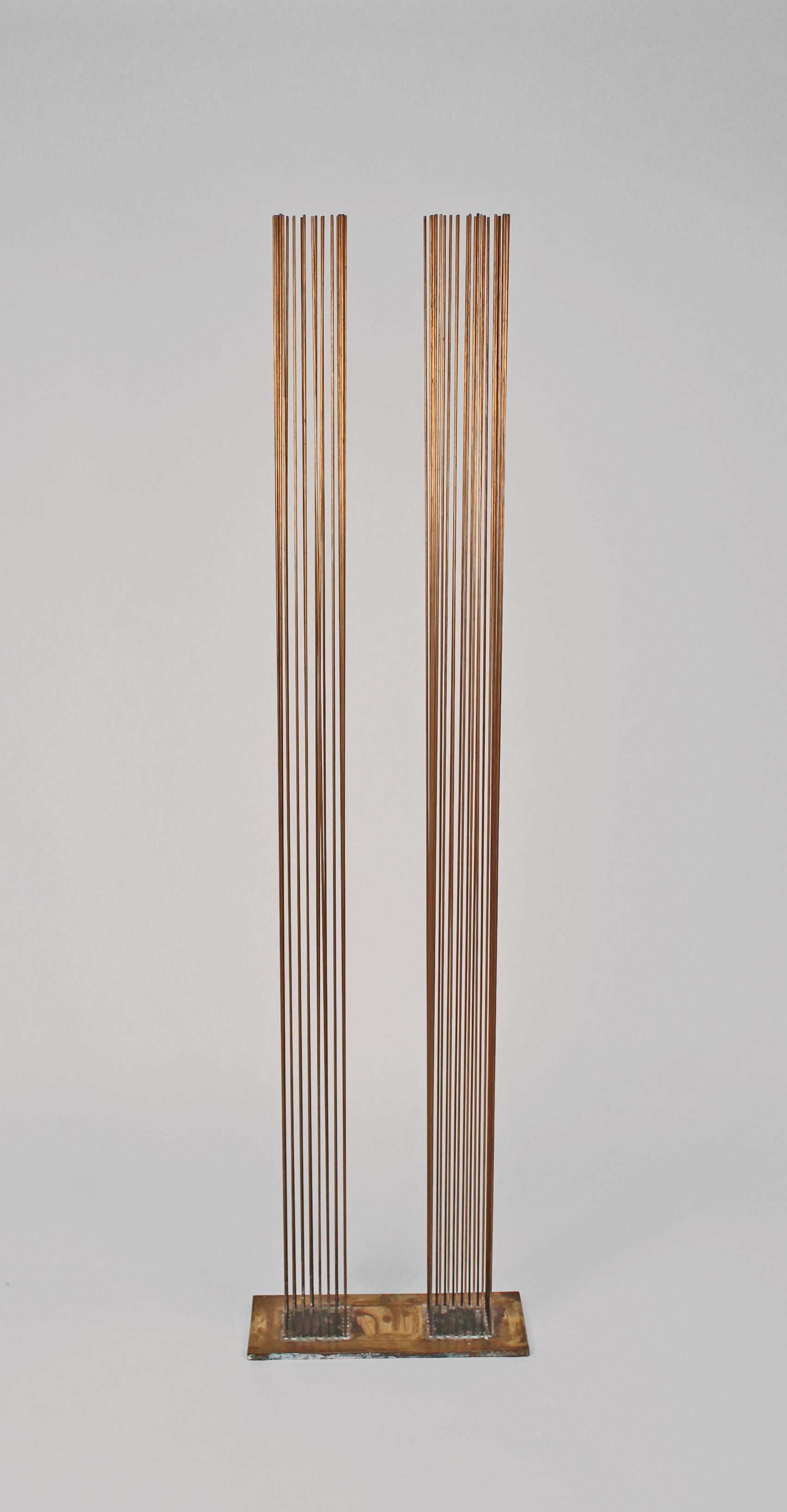 Moderne Sculpture Sonambinet en laiton et cuivre beryllium de Val Bertoia en vente