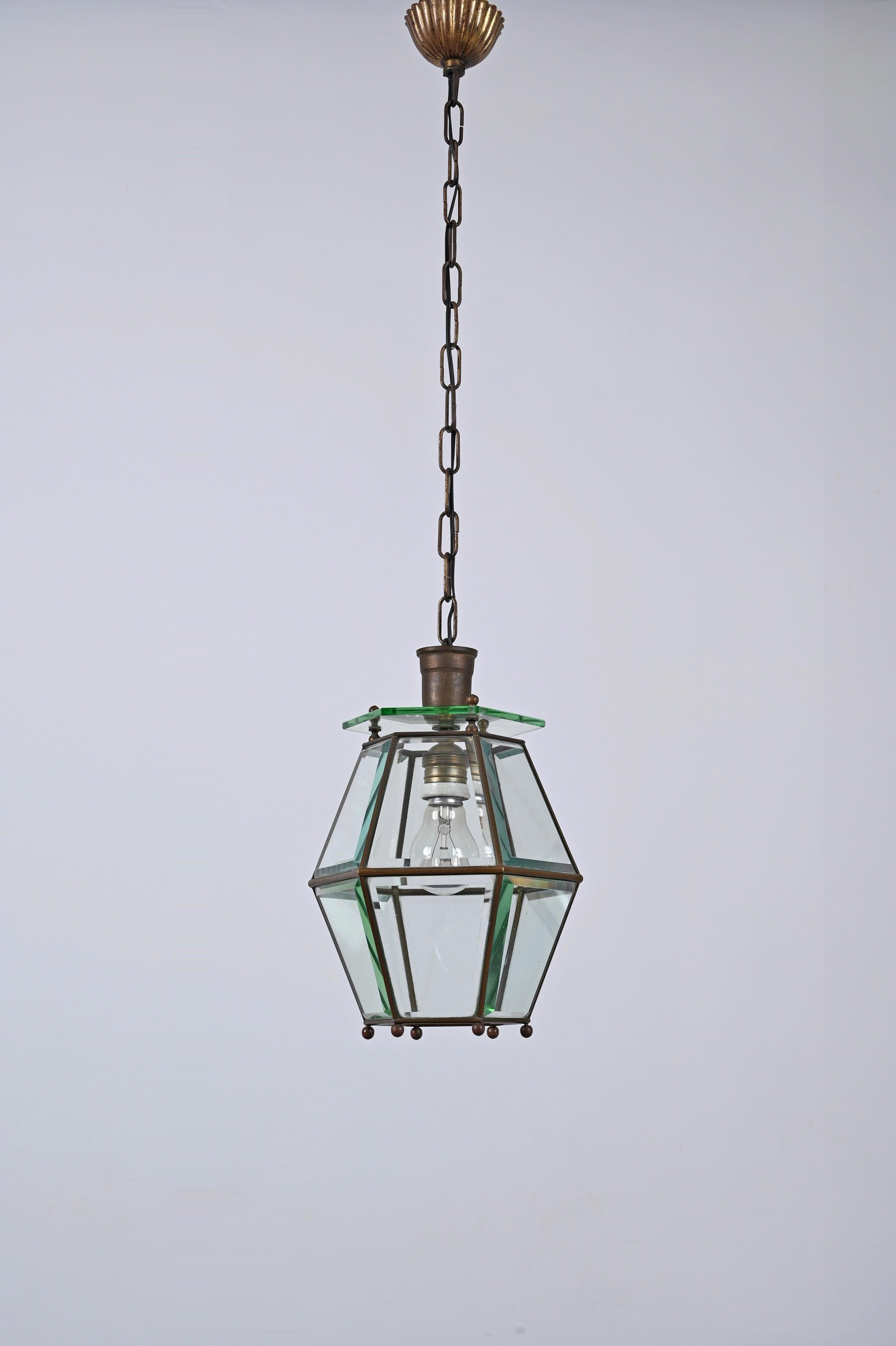 Mid-Century Modern Brass and Beveled Glass Hexagonal Italian Chandelier after Adolf Loos, 1950s For Sale