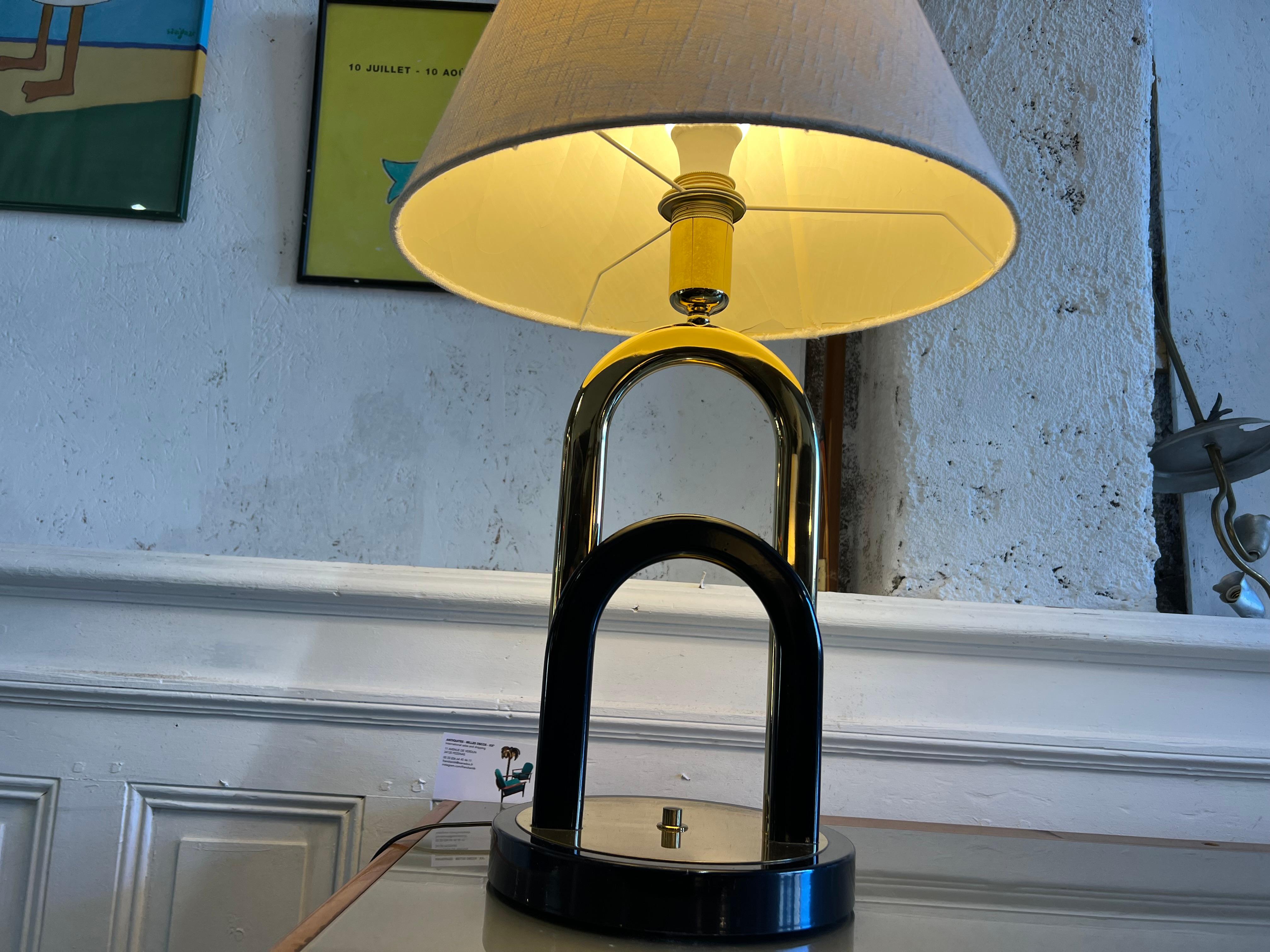 Européen Lampe de bureau en laiton et laque noire, années 1980 en vente