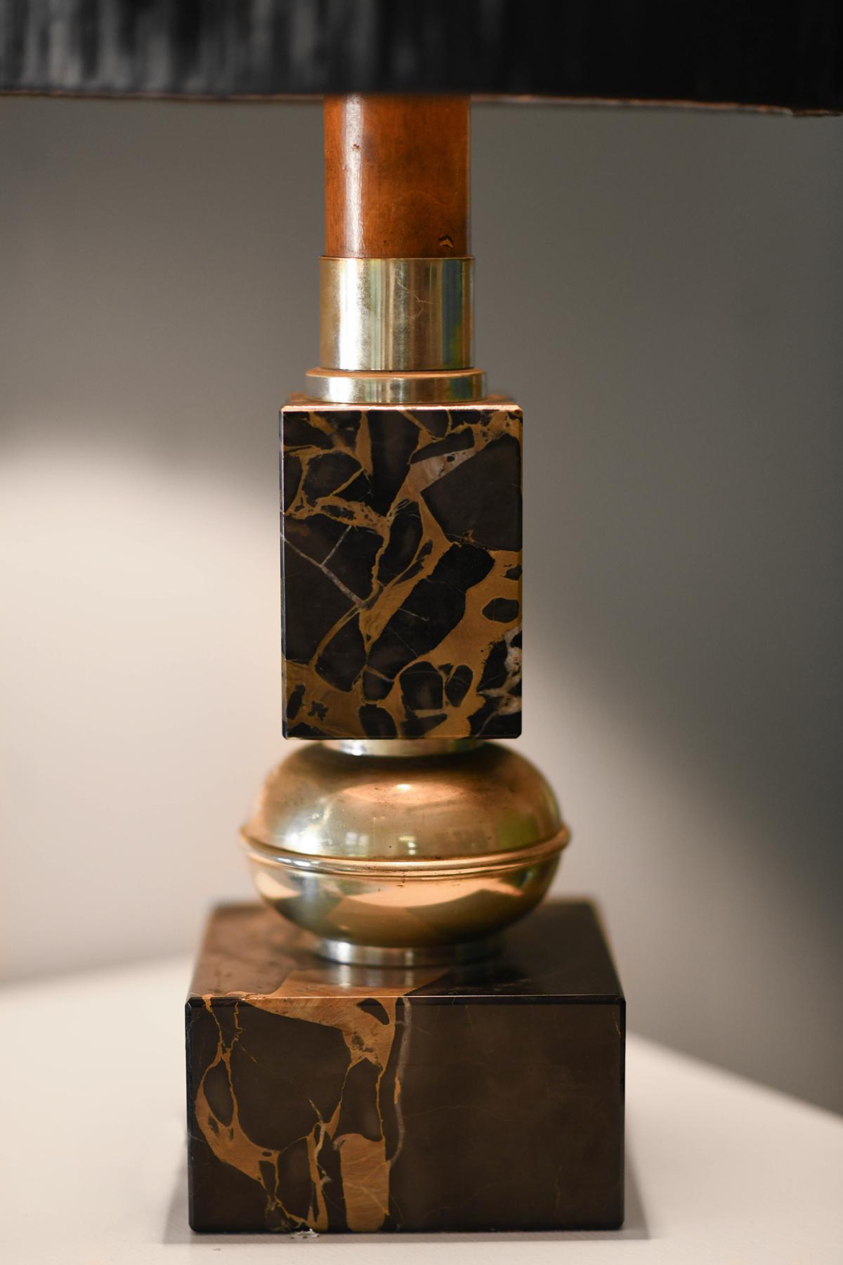 Brass and Black Marble Table Lamp with Wooden Detail, 1970s In Good Condition In Roma, RM