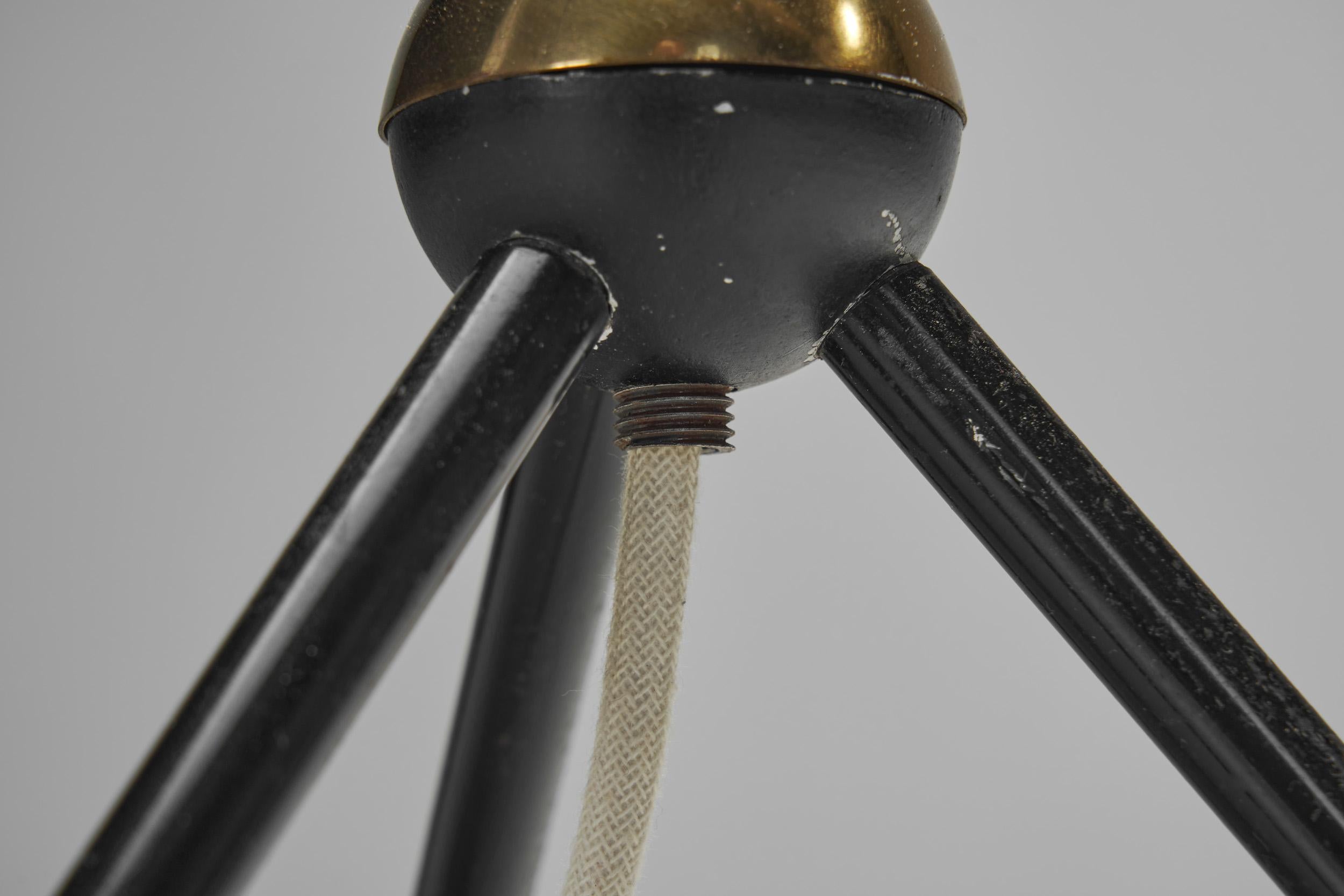 Brass and Black Steel Floor Lamp with Tripod Base, France 1950s For Sale 10