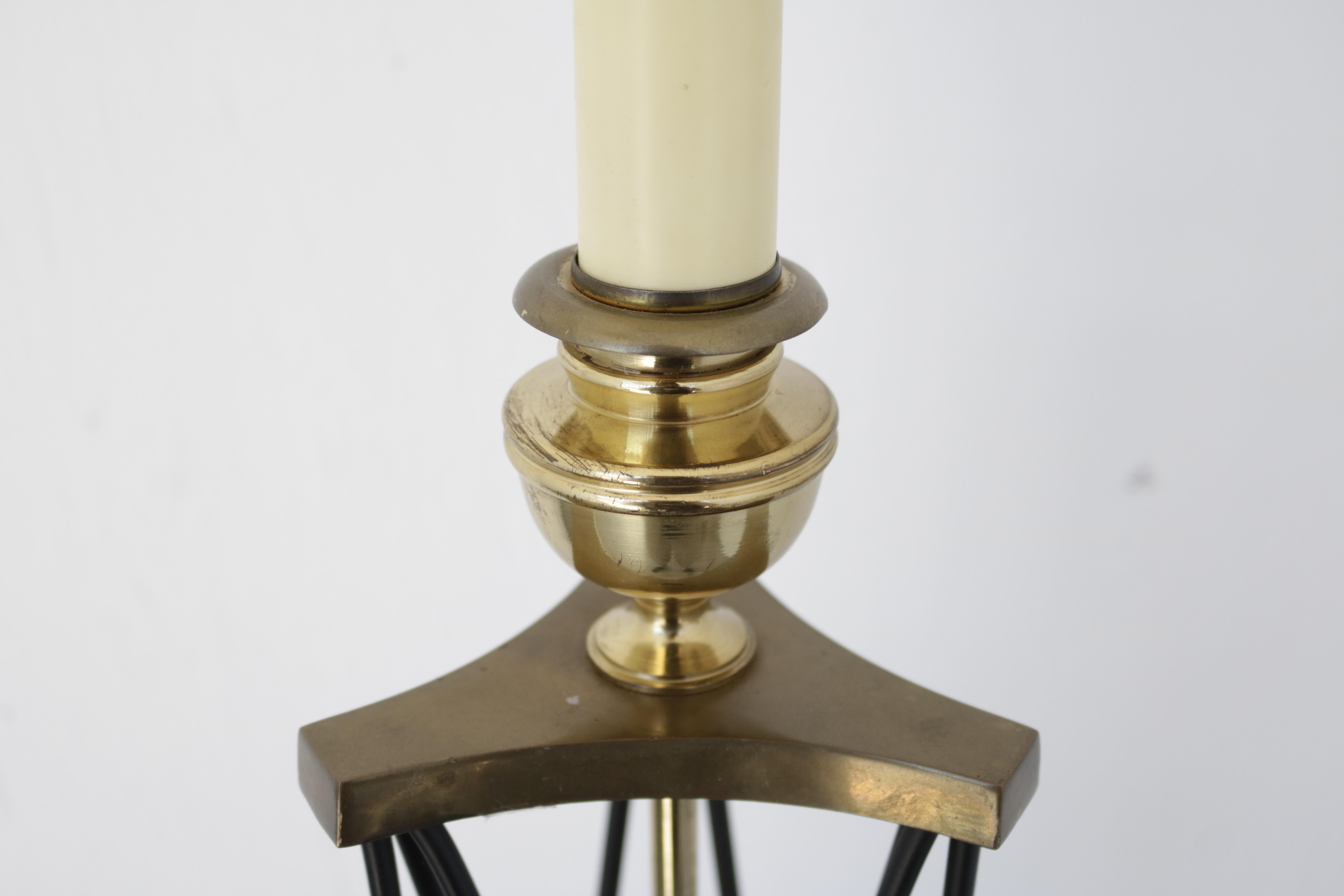 Brass and Black Steel Neoclassical Table Lamp In Excellent Condition In Pasadena, CA