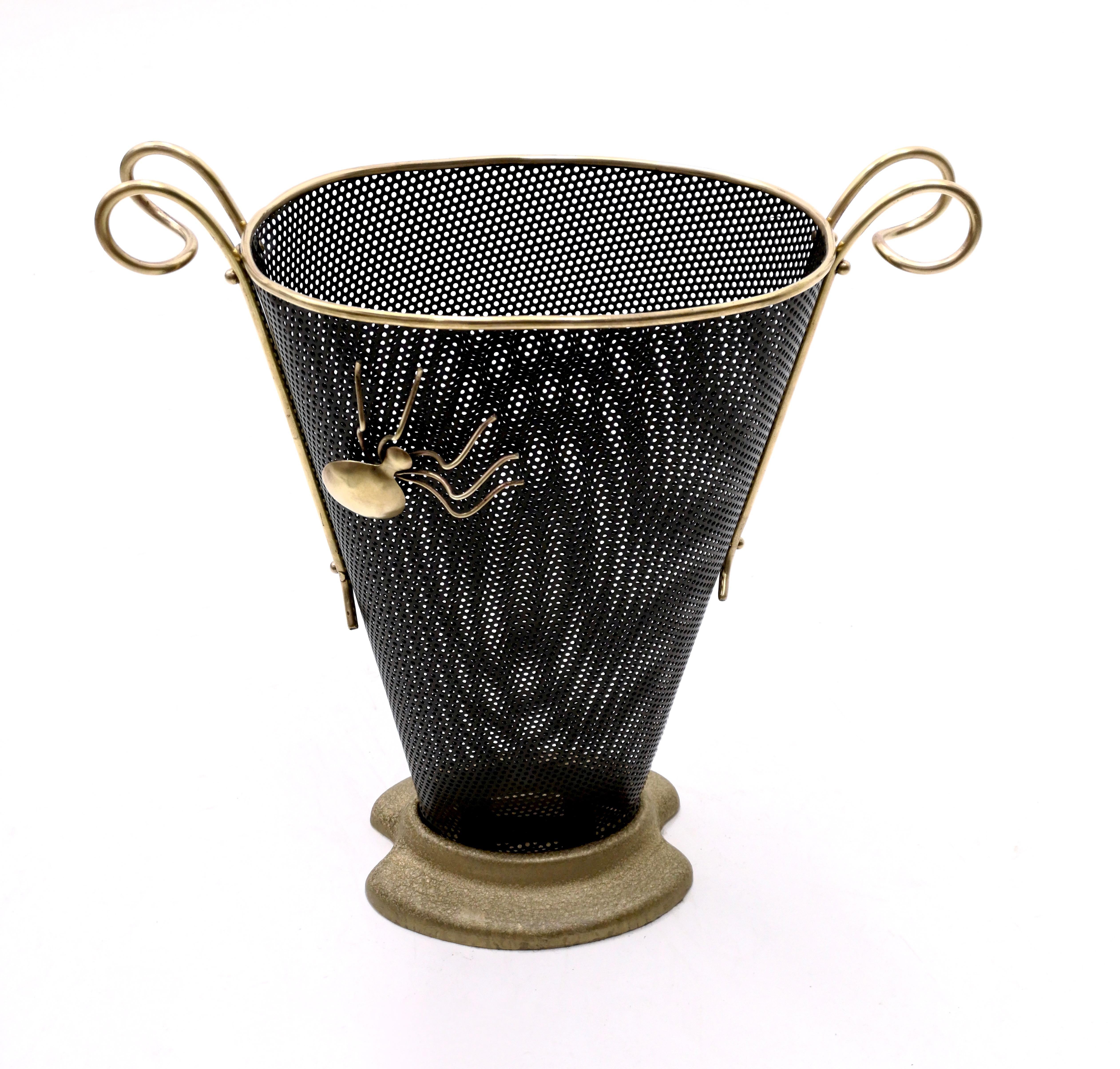 Mid-Century Modern Vintage Black Varnished Metal Umbrella Stand with a Brass Spider, Italy