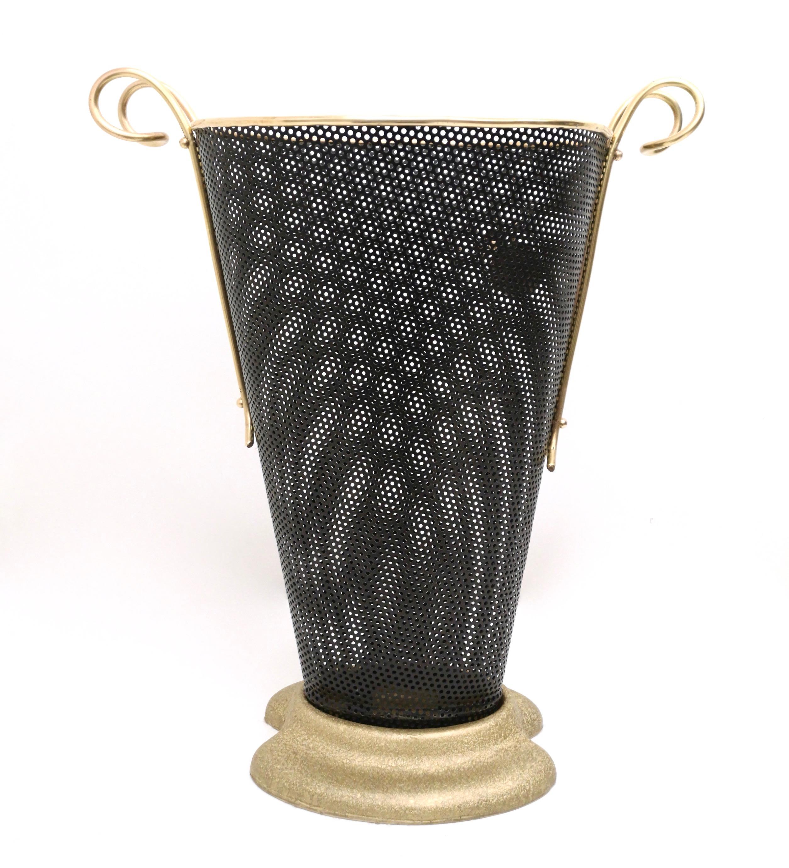 Italian Vintage Black Varnished Metal Umbrella Stand with a Brass Spider, Italy
