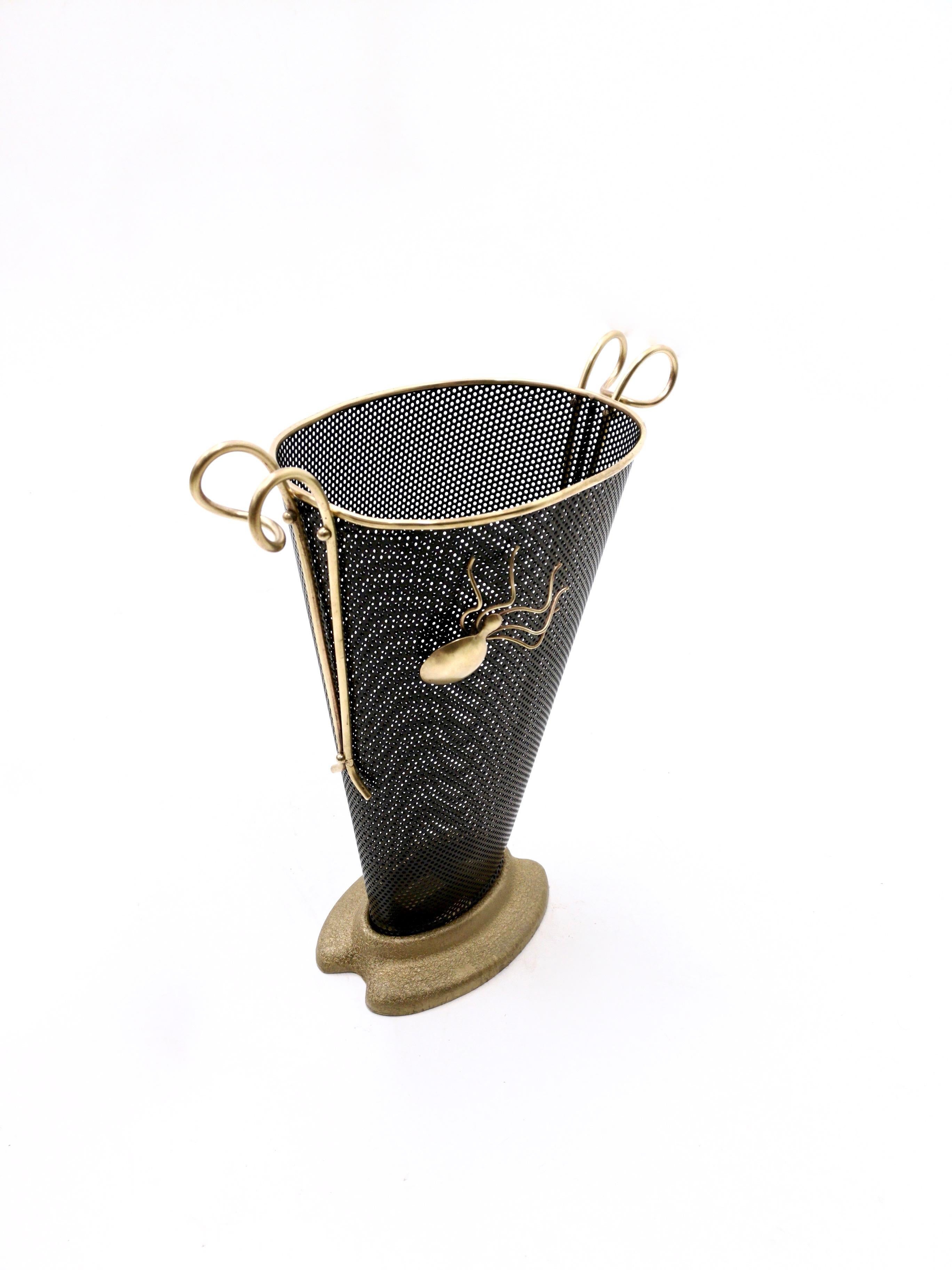 Mid-20th Century Vintage Black Varnished Metal Umbrella Stand with a Brass Spider, Italy