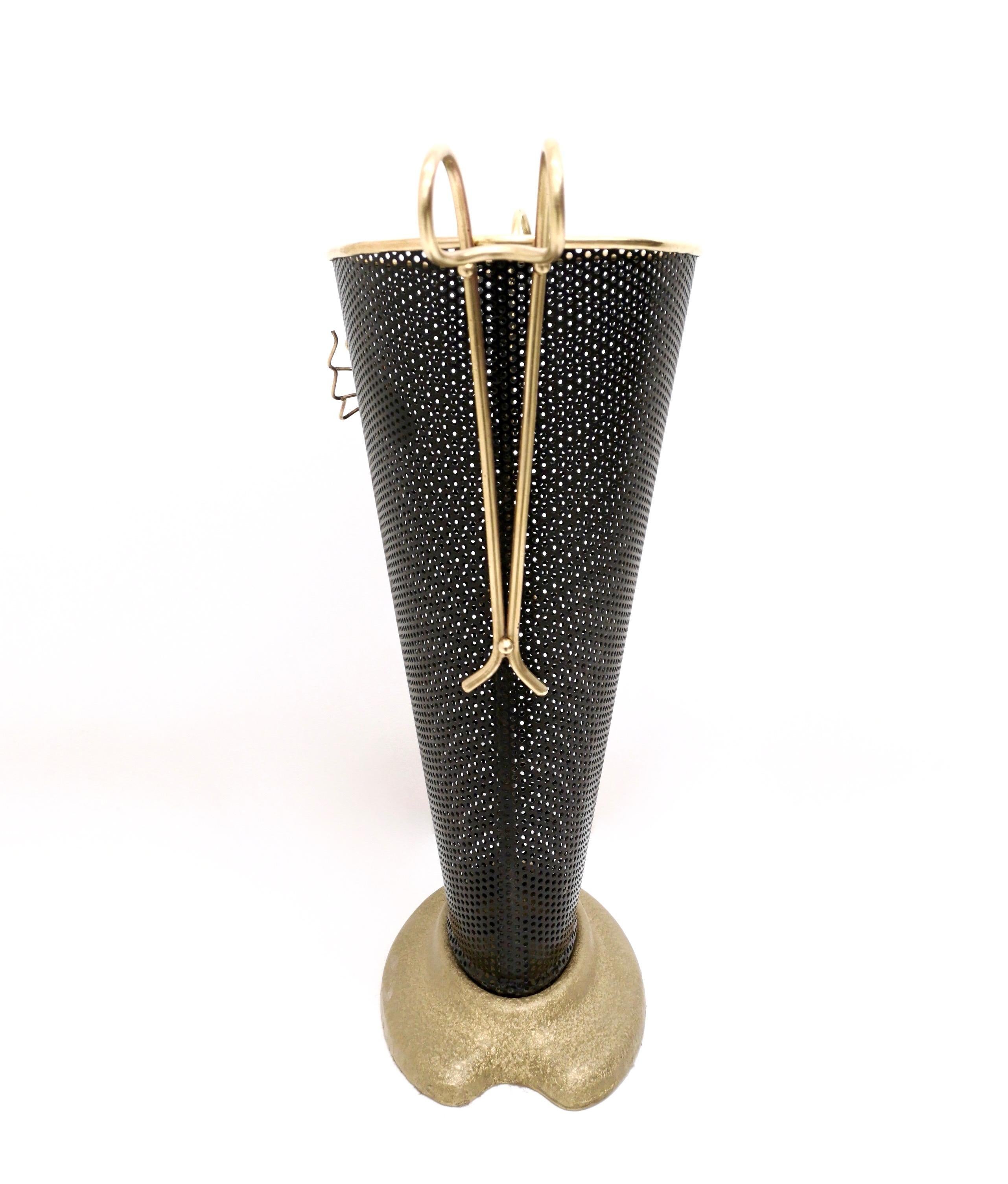 Vintage Black Varnished Metal Umbrella Stand with a Brass Spider, Italy 1