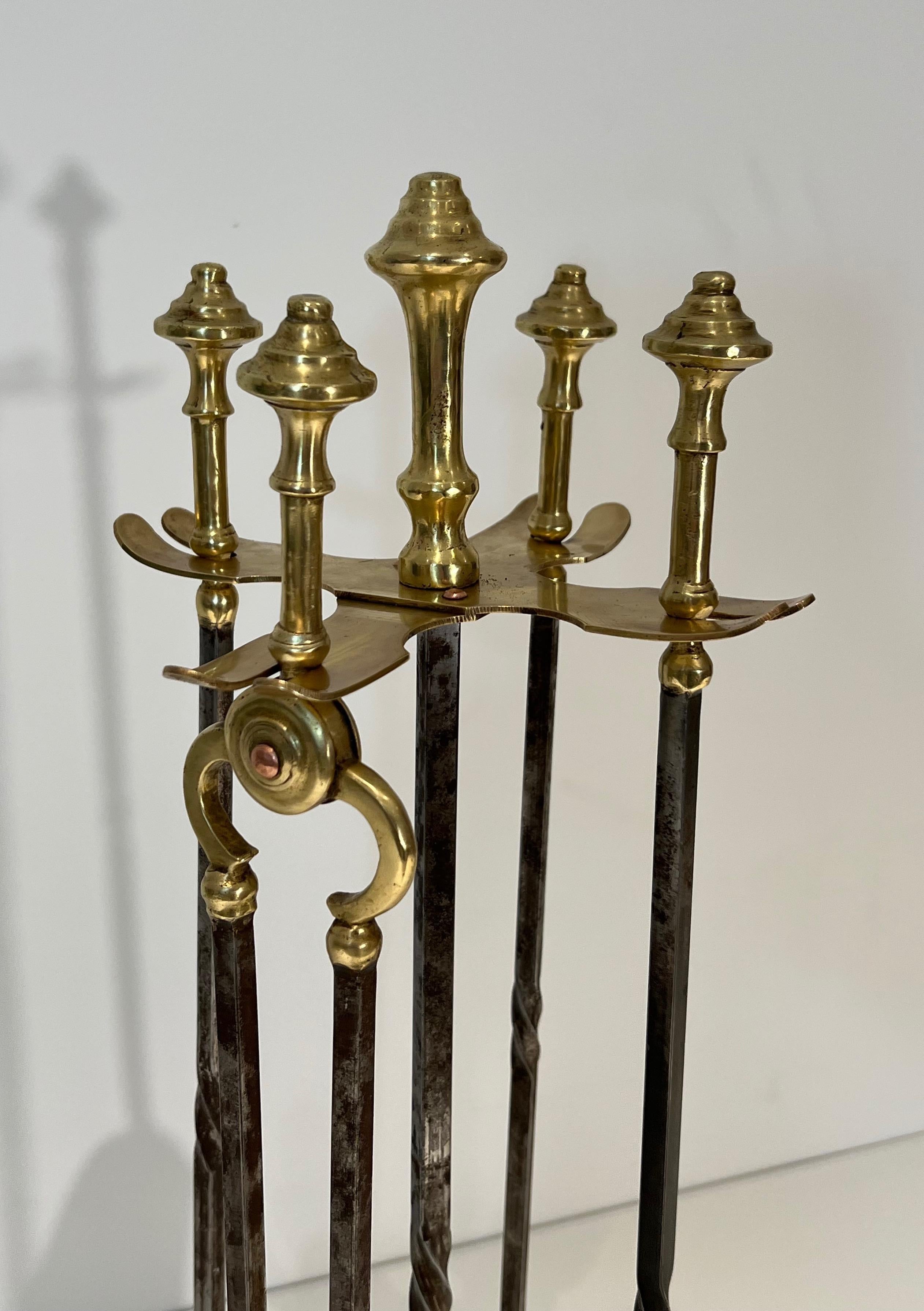 Brass and Brushed steel Fireplace Tools Attributed to Maison Jansen In Good Condition For Sale In Marcq-en-Barœul, Hauts-de-France