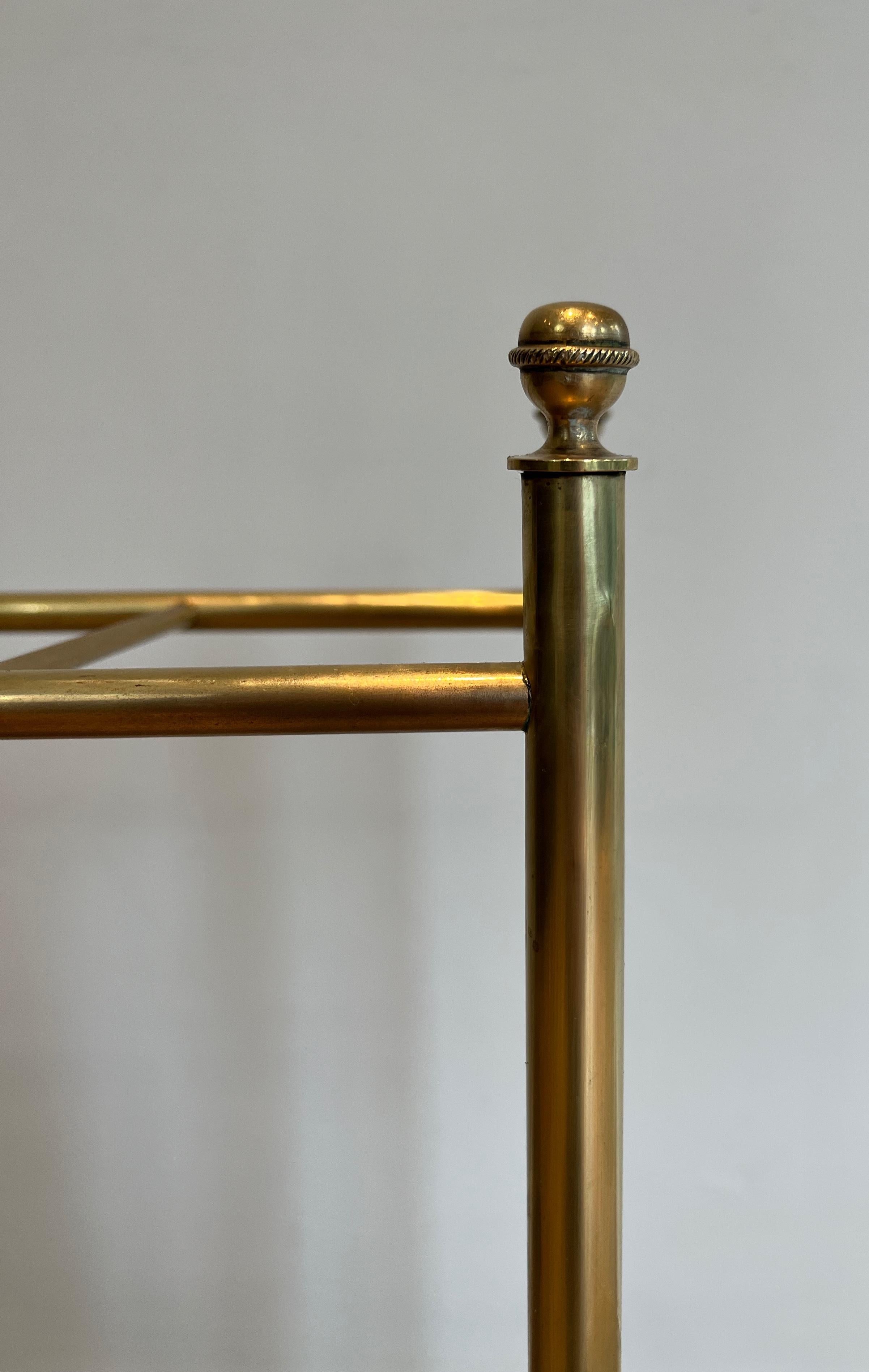Stand pour parapluie en laiton et en fonte. Français. Circa 1900 en vente 2