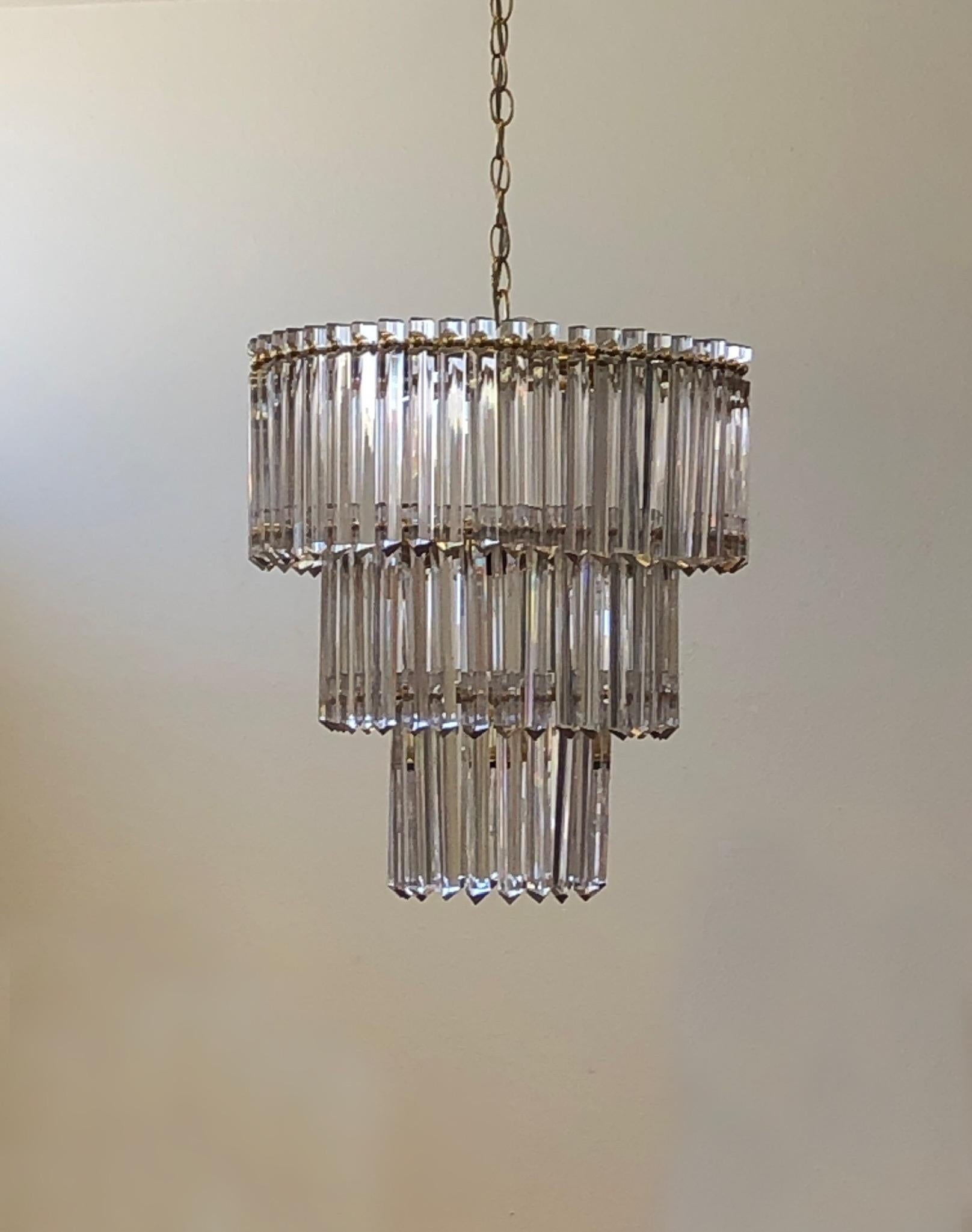Brass and Clear Crystal French Chandelier In Good Condition In Palm Springs, CA