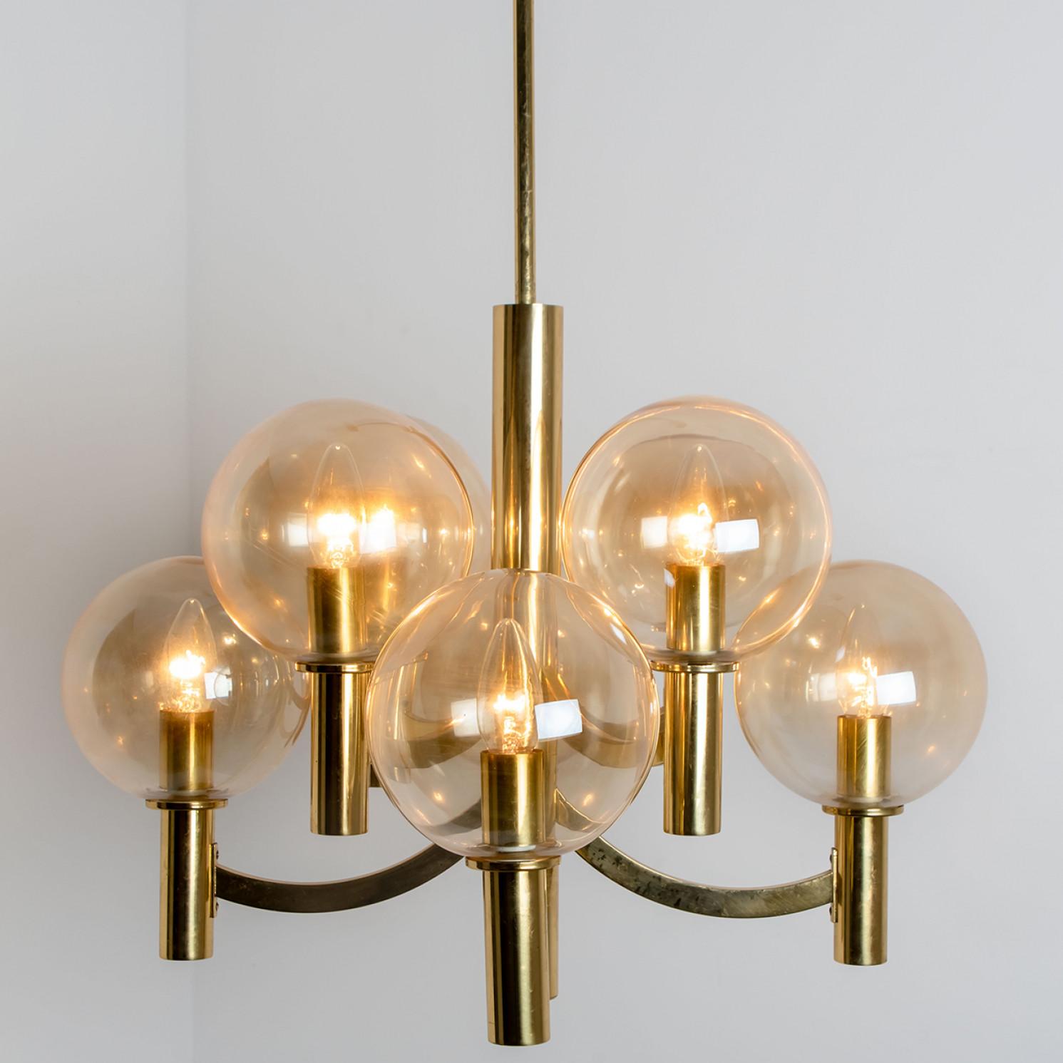 Brass and Clear Glass Chandelier, Jakobsson, 1970s For Sale 6