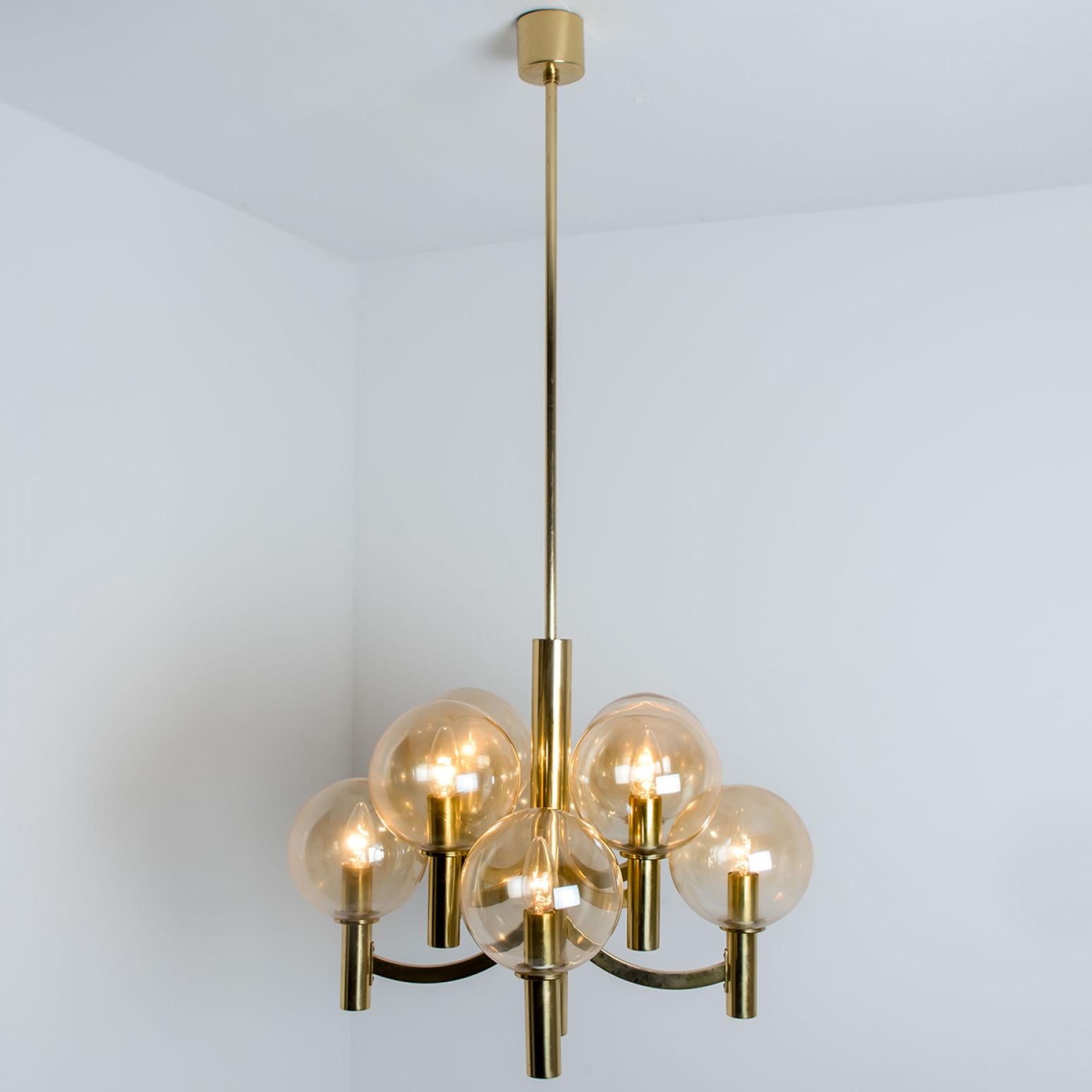 Brass and Clear Glass Chandelier, Jakobsson, 1970s For Sale 9