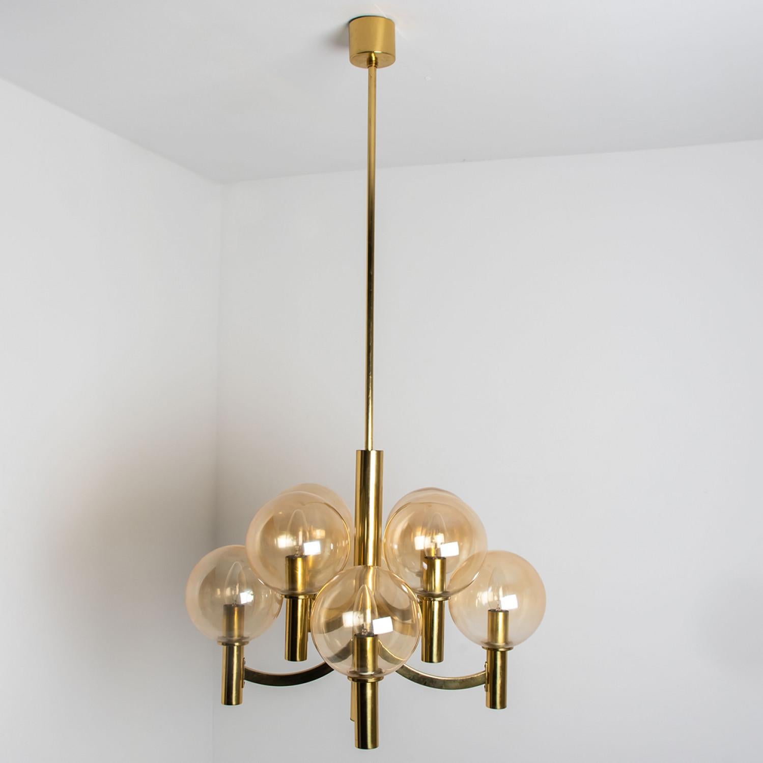 Brass and Clear Glass Chandelier, Jakobsson, 1970s For Sale 1