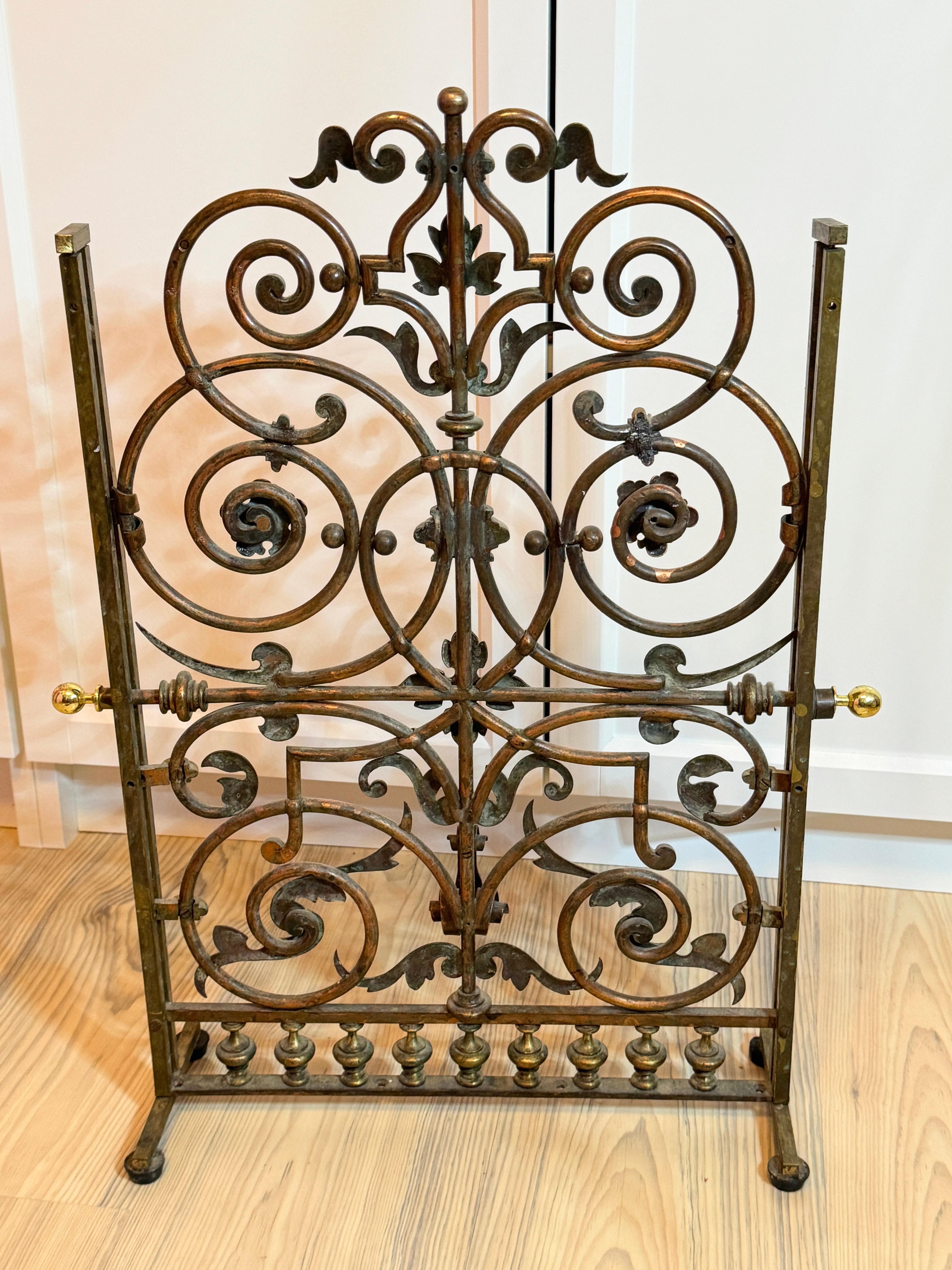 Écran de cheminée en laiton et cuivre Antique, 19e siècle en vente 10