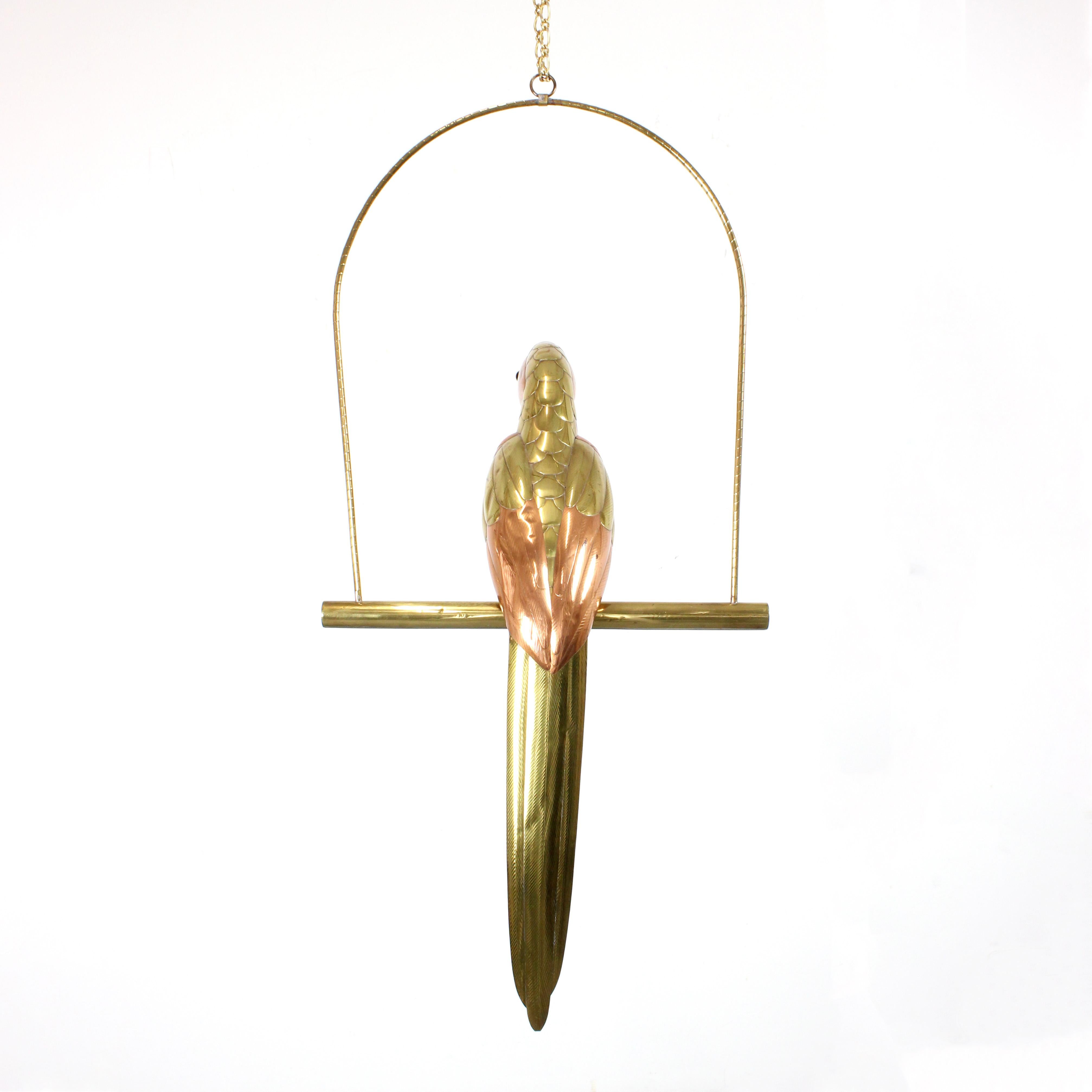 Brass and copper parrot with glass eyes - Sergio Bustamante - Mexico - c. 1970 im Zustand „Hervorragend“ im Angebot in Madrid, España
