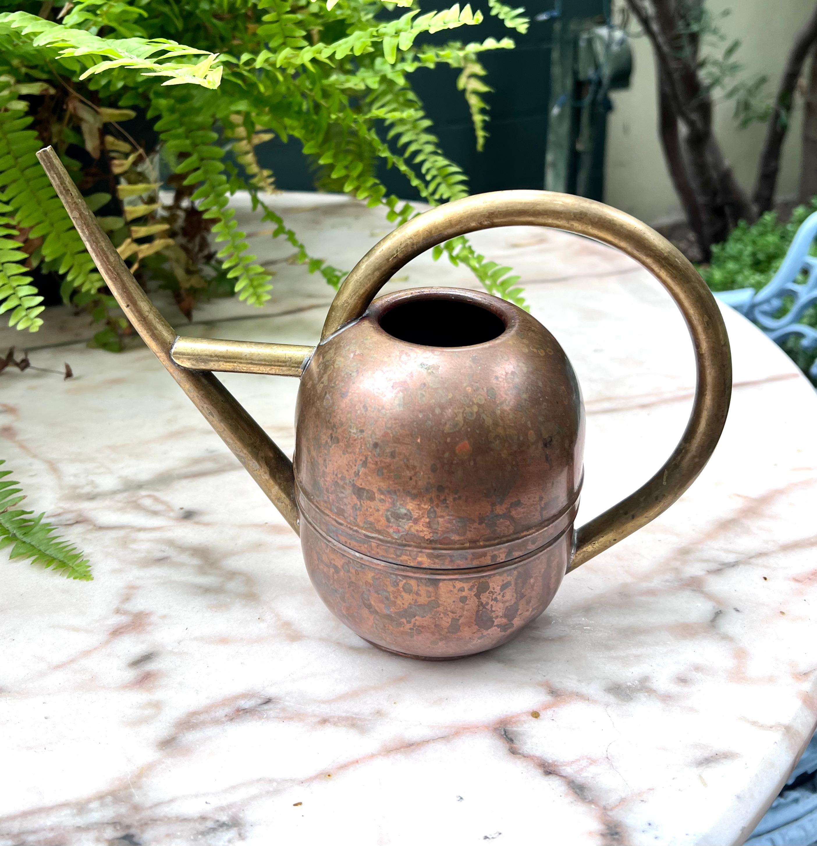Brass and Copper Patinated Chase Garden Plant Watering Can For Sale 3