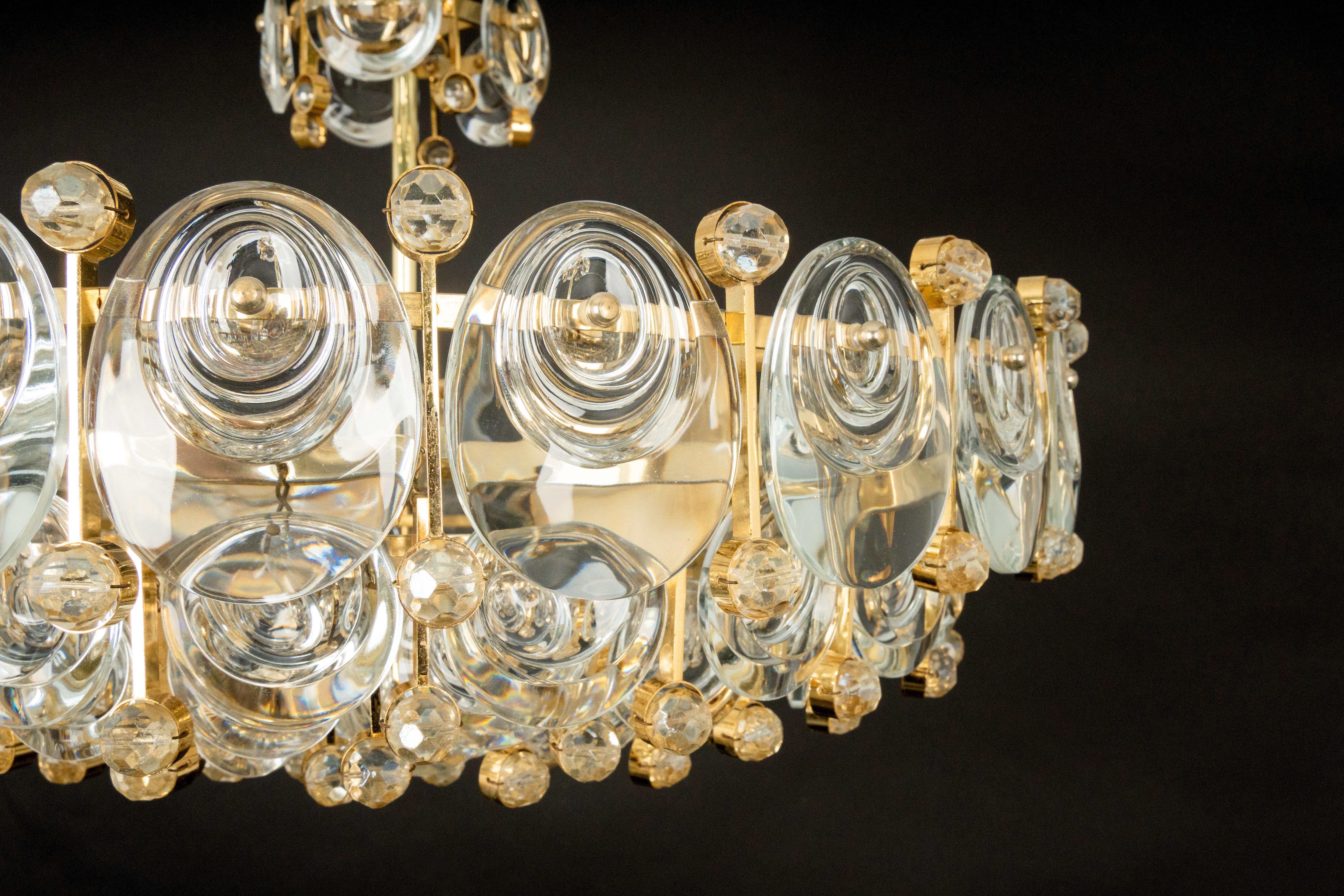 Brass and Crystal Chandelier, Sciolari Design by Palwa, Germany, 1970s In Good Condition For Sale In Aachen, NRW