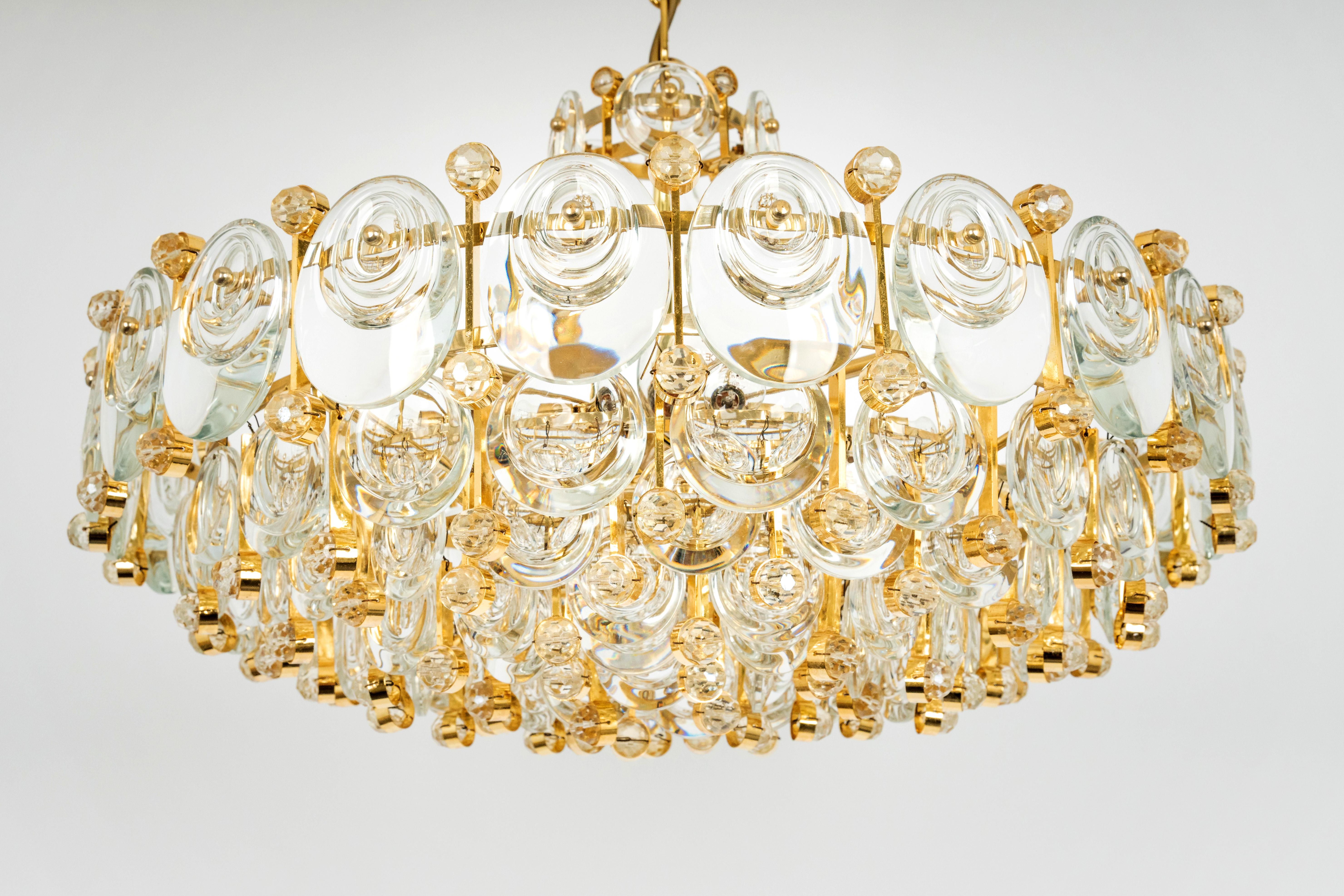 Late 20th Century Brass and Crystal Chandelier, Sciolari Design by Palwa, Germany, 1970s For Sale