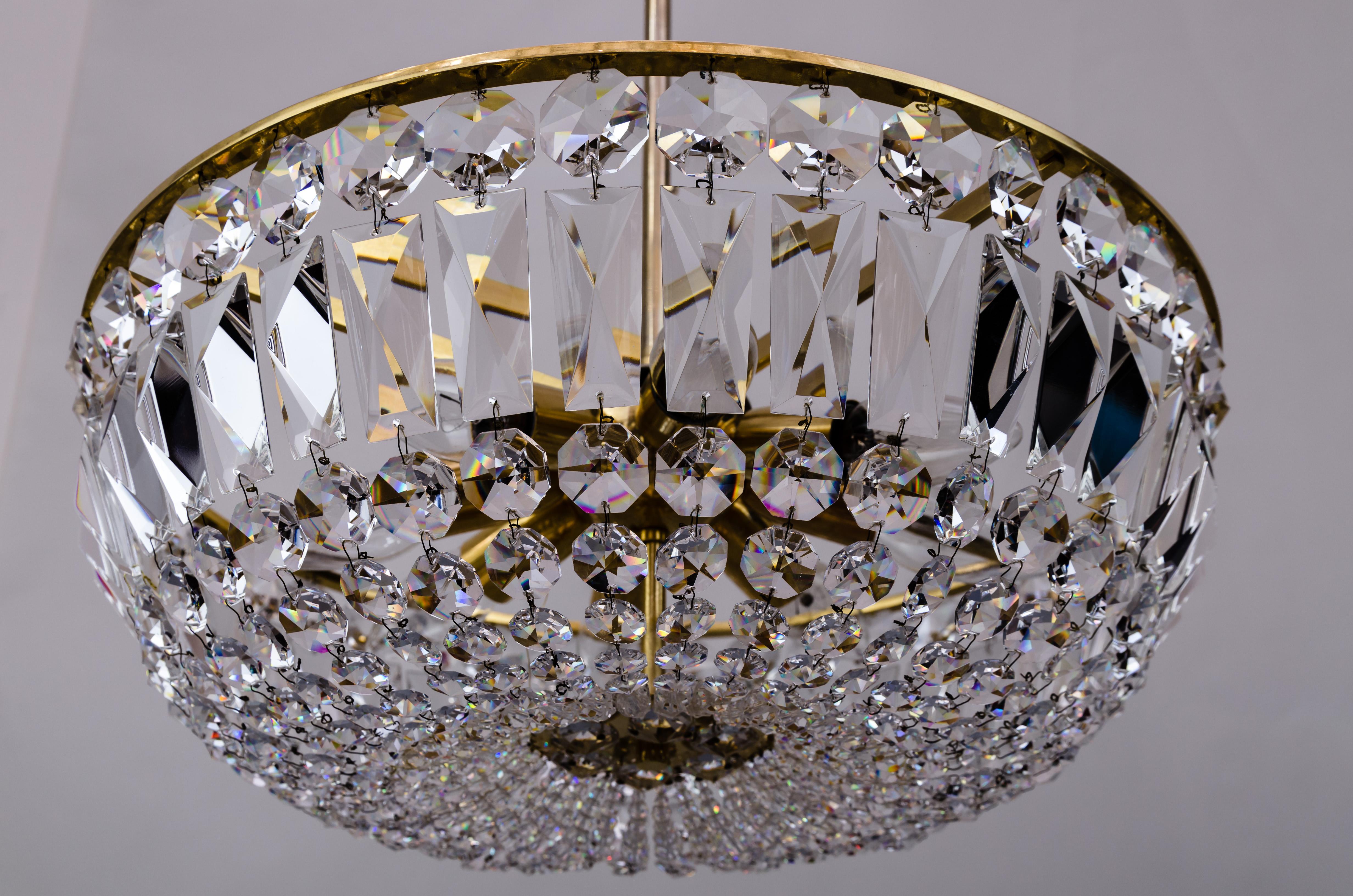 Brass and Crystal Chandelier Vienna, circa 1960s For Sale 4