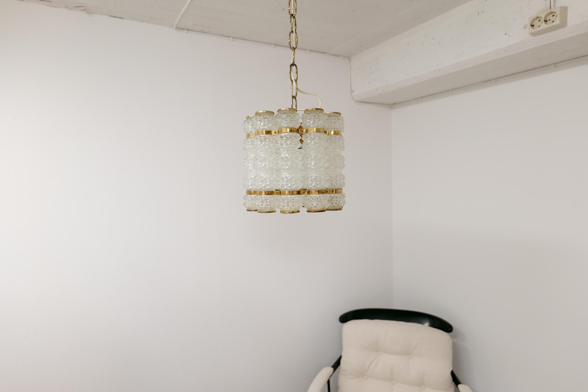 Brass and Crystal Cylinder Chandelier by Tyringe for Orrefors, Sweden For Sale 3