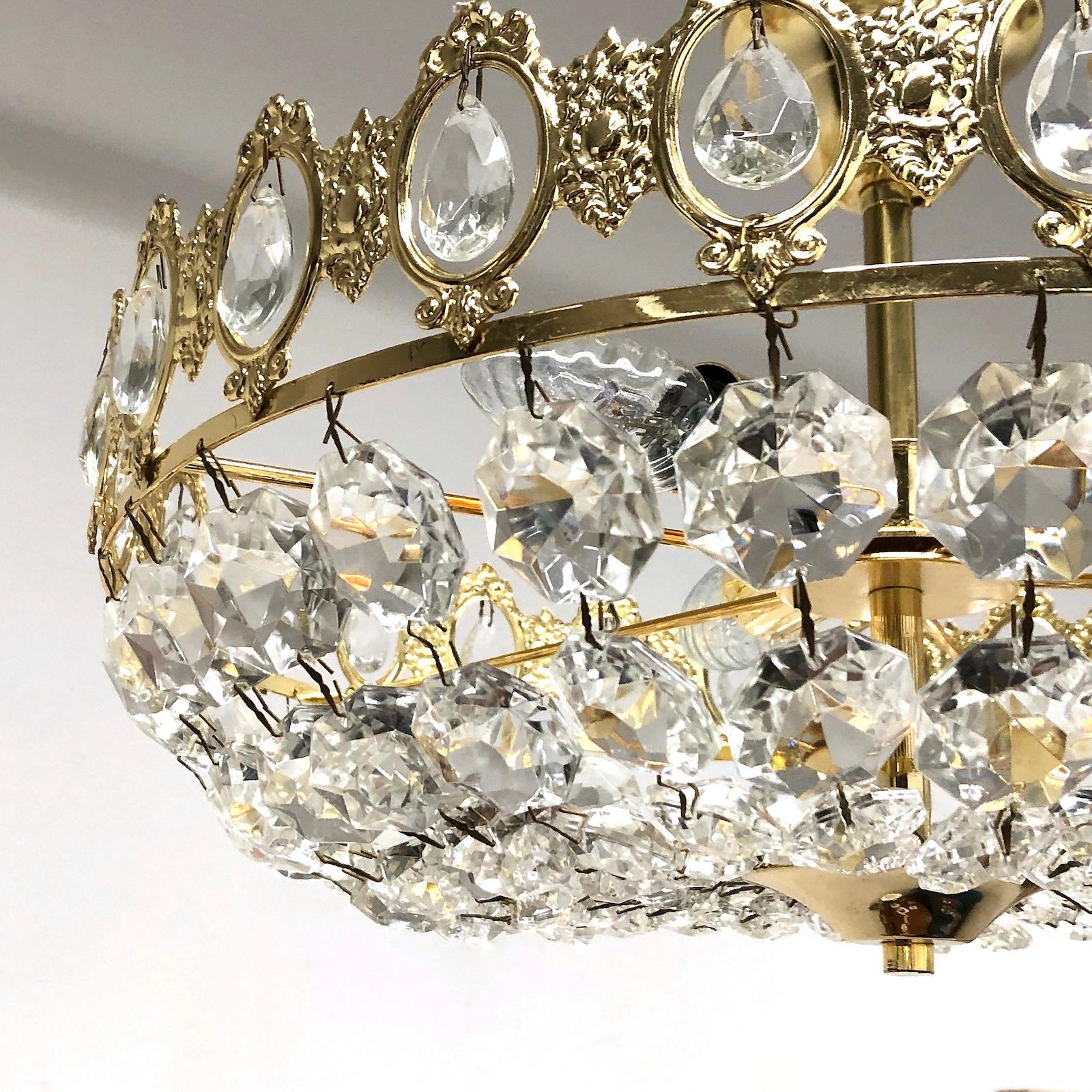 Brass and Crystal Glass Flush Mount Chandelier, Austria, 1970s In Good Condition For Sale In Nuernberg, DE