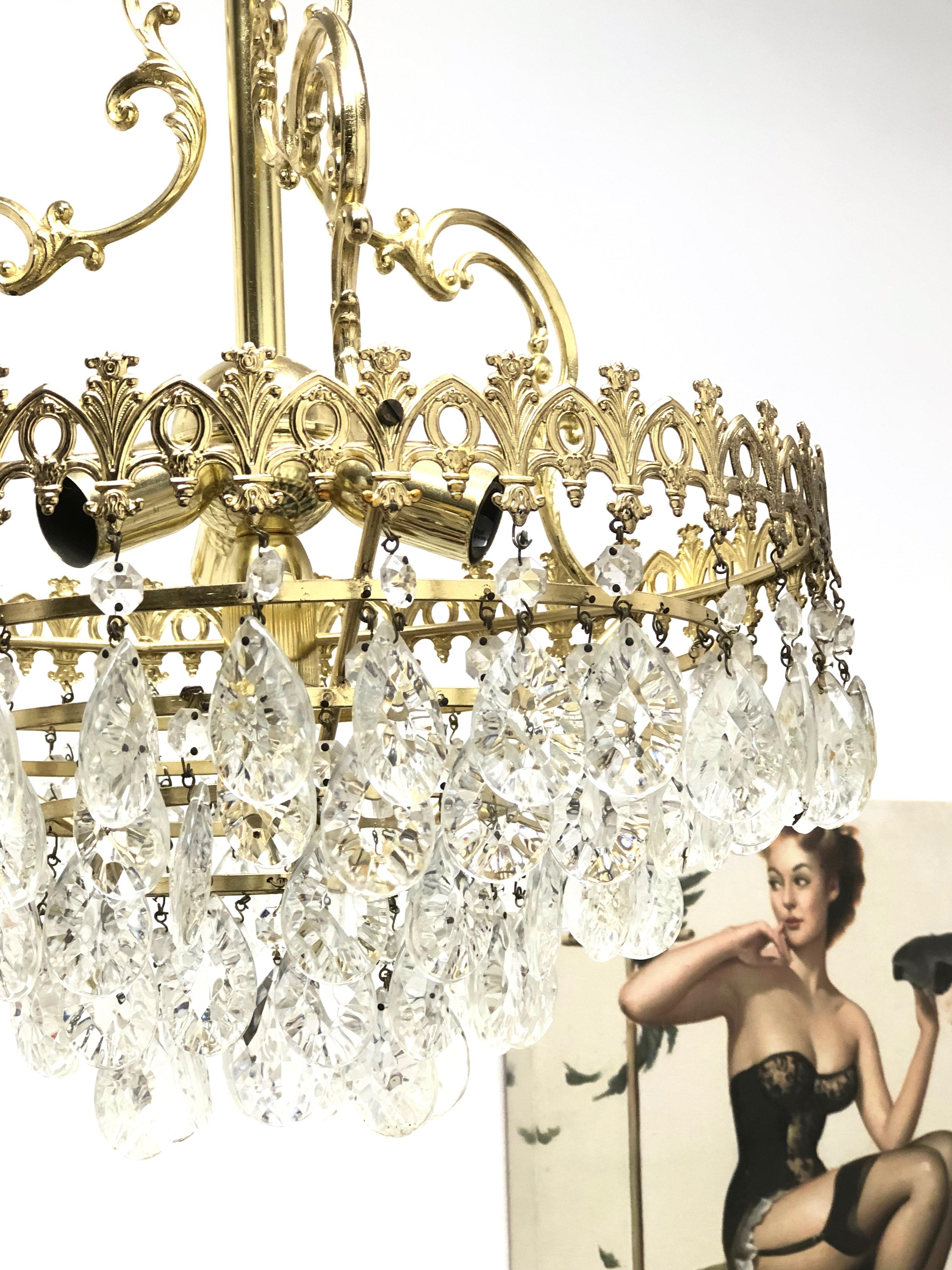 Brass and Crystal Glass Hollywood Regency Style Chandelier, Germany, 1960s For Sale 1