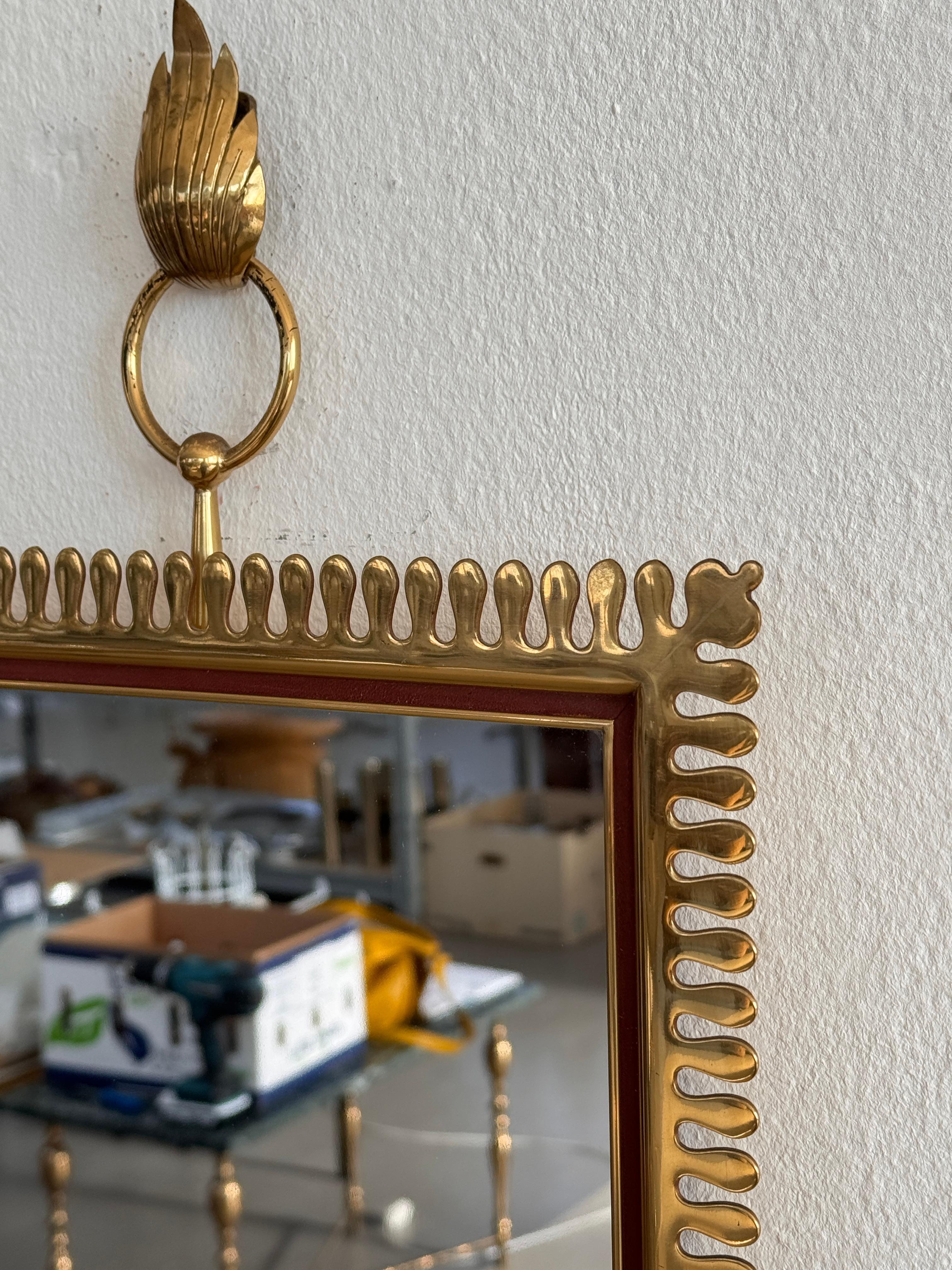 Miroir mural en laiton et verre de cristal par Vereinigte Werkstätten München, années 1970 en vente 2