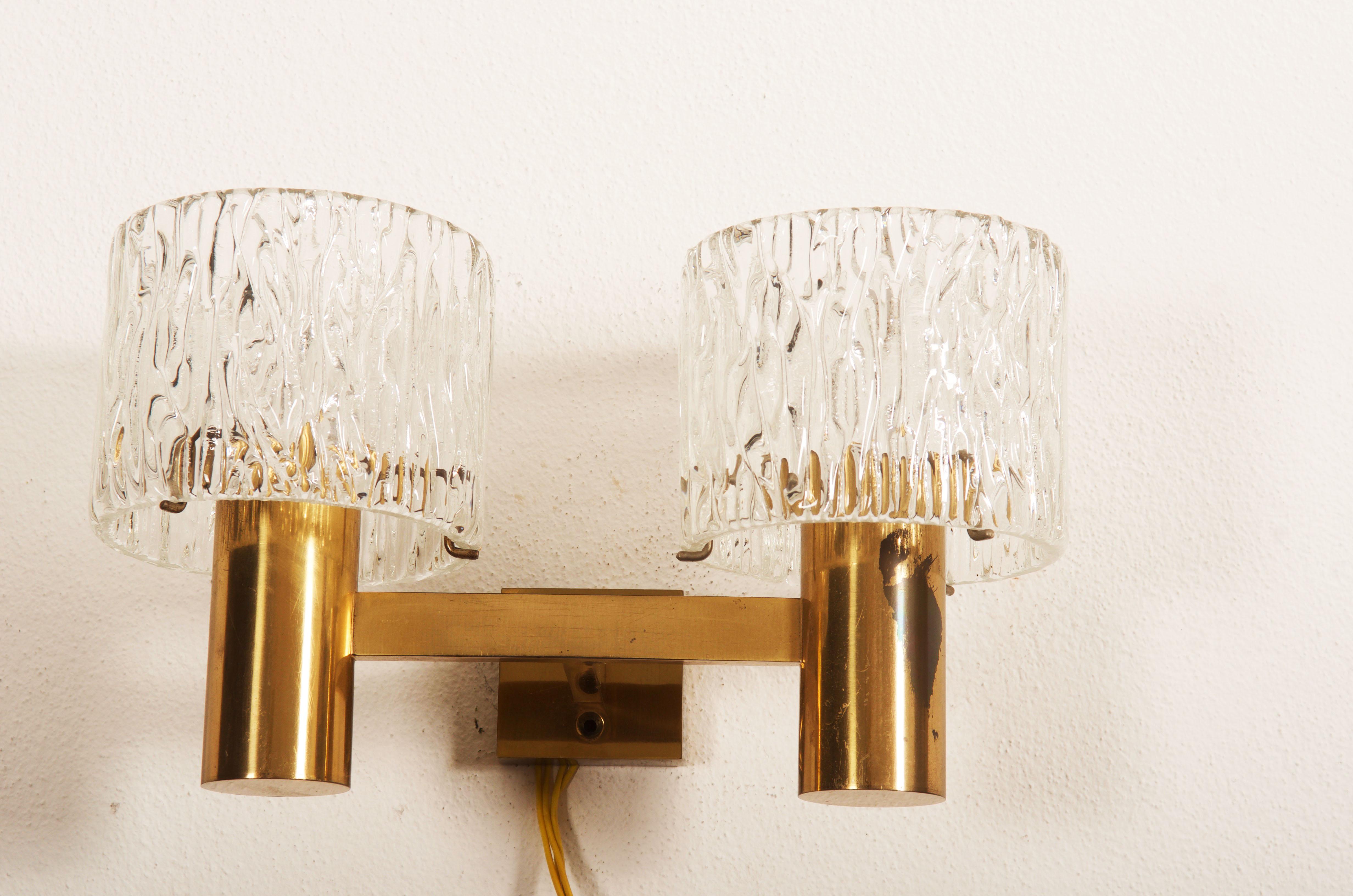 Brass and Crystal Wall Lamps Designed by Carl Fagerlund for Orrefors Set of Two For Sale 1
