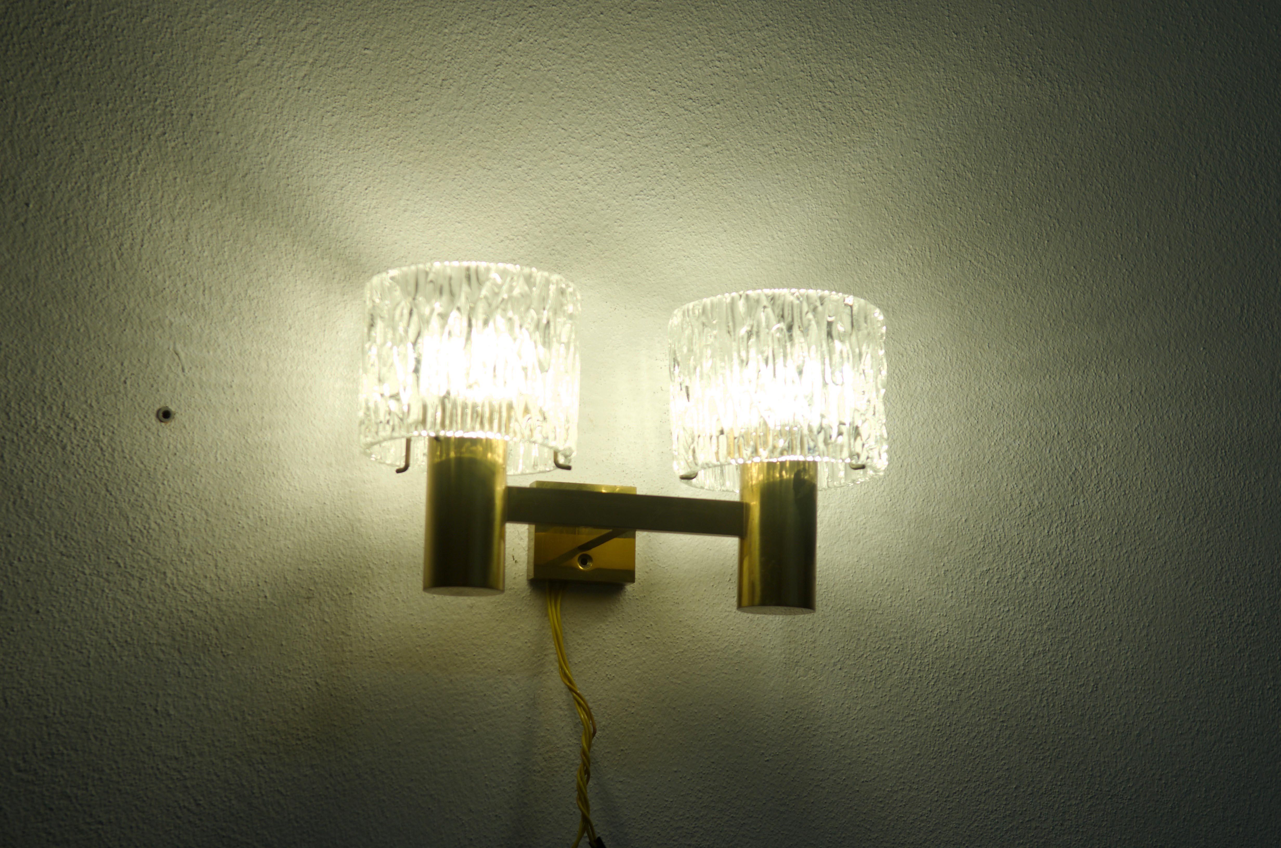 Brass and Crystal Wall Lamps Designed by Carl Fagerlund for Orrefors Set of Two For Sale 2