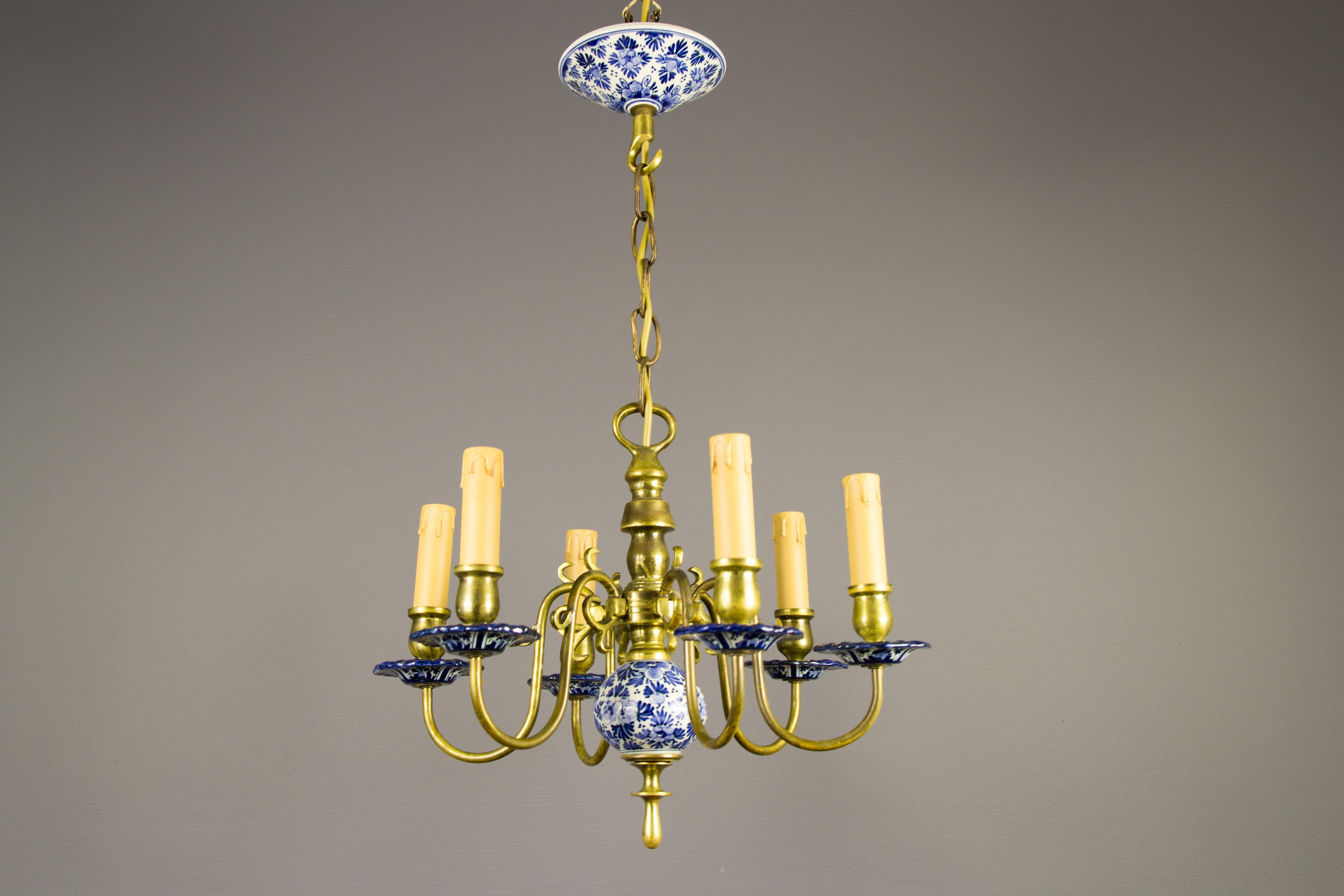 Dutch Brass and Delft Blue Porcelain Six-Light Chandelier 10