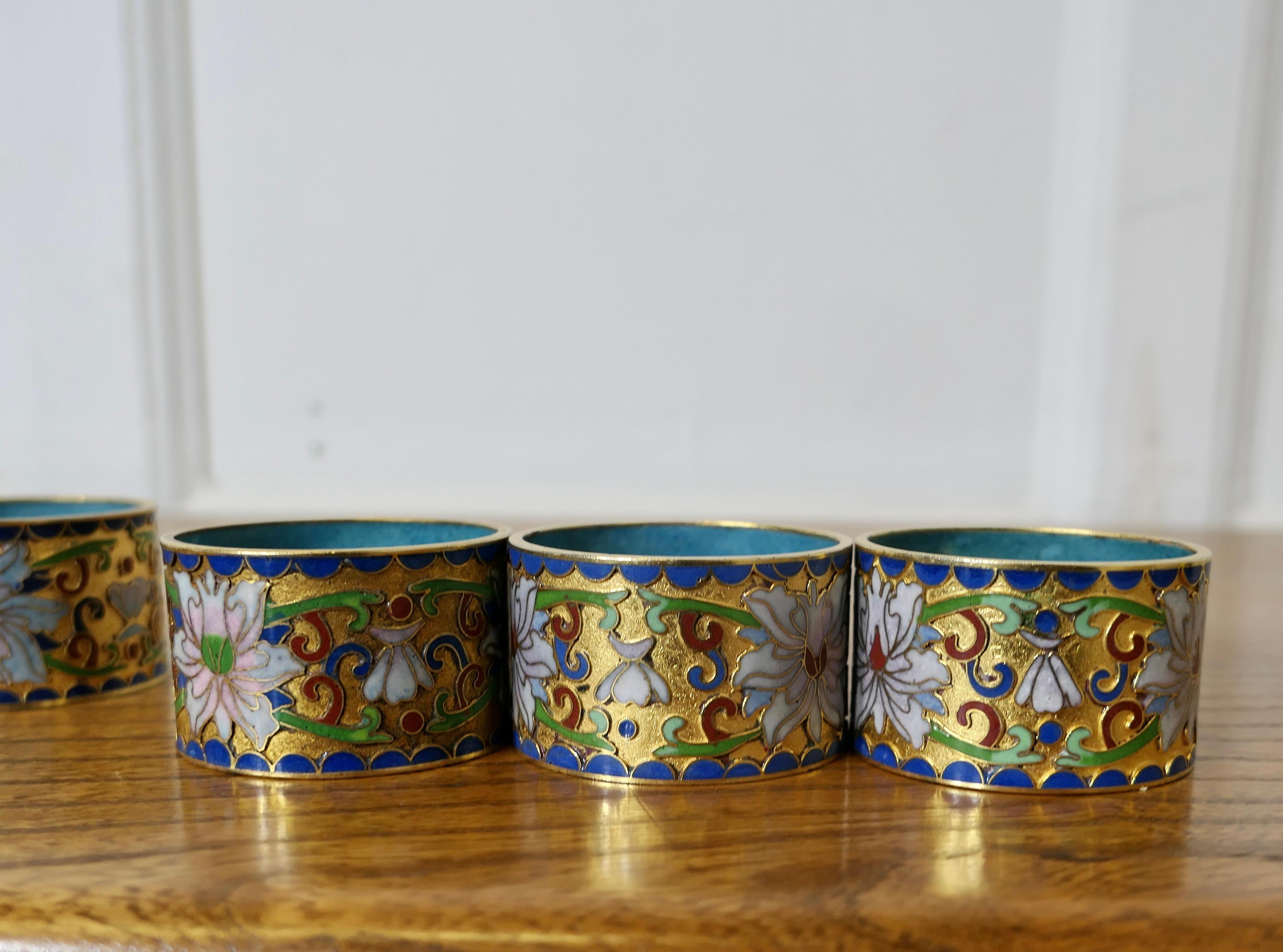 Brass and Enamel Indian Serviette Rings  A lovely set of Napkin Rings  In Good Condition For Sale In Chillerton, Isle of Wight