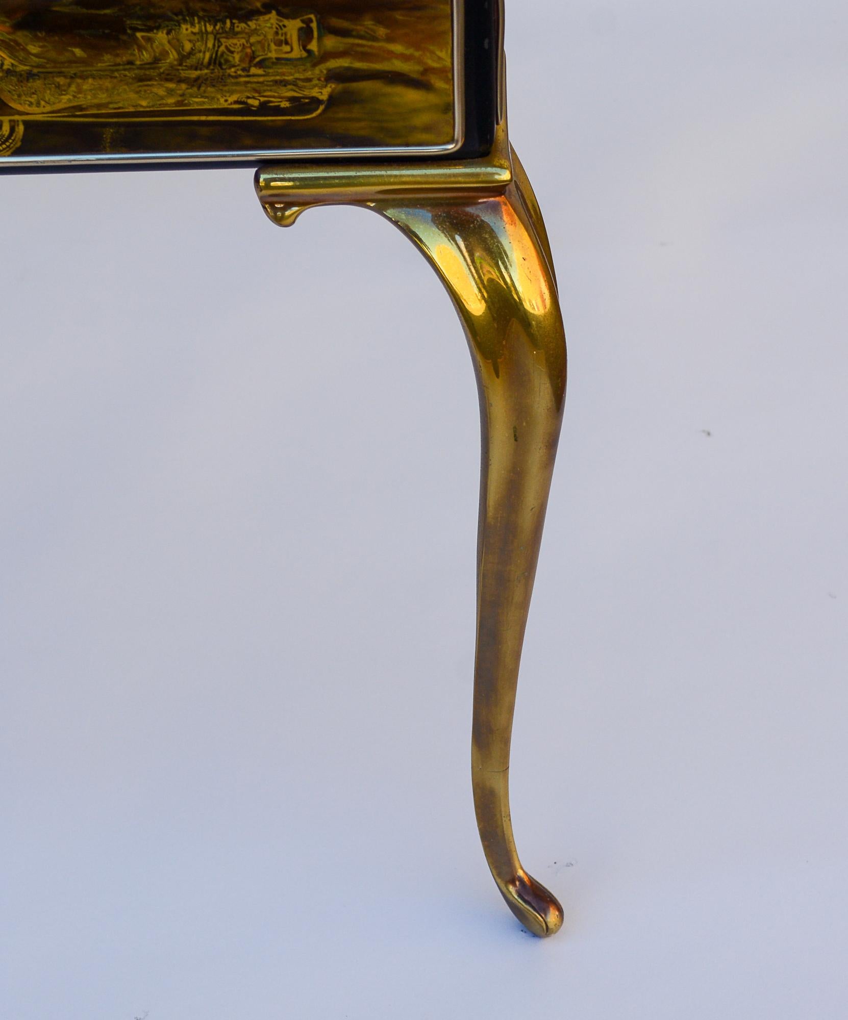 Table d'appoint en laiton et bronze gravé par Bernhard Rohne en vente 3