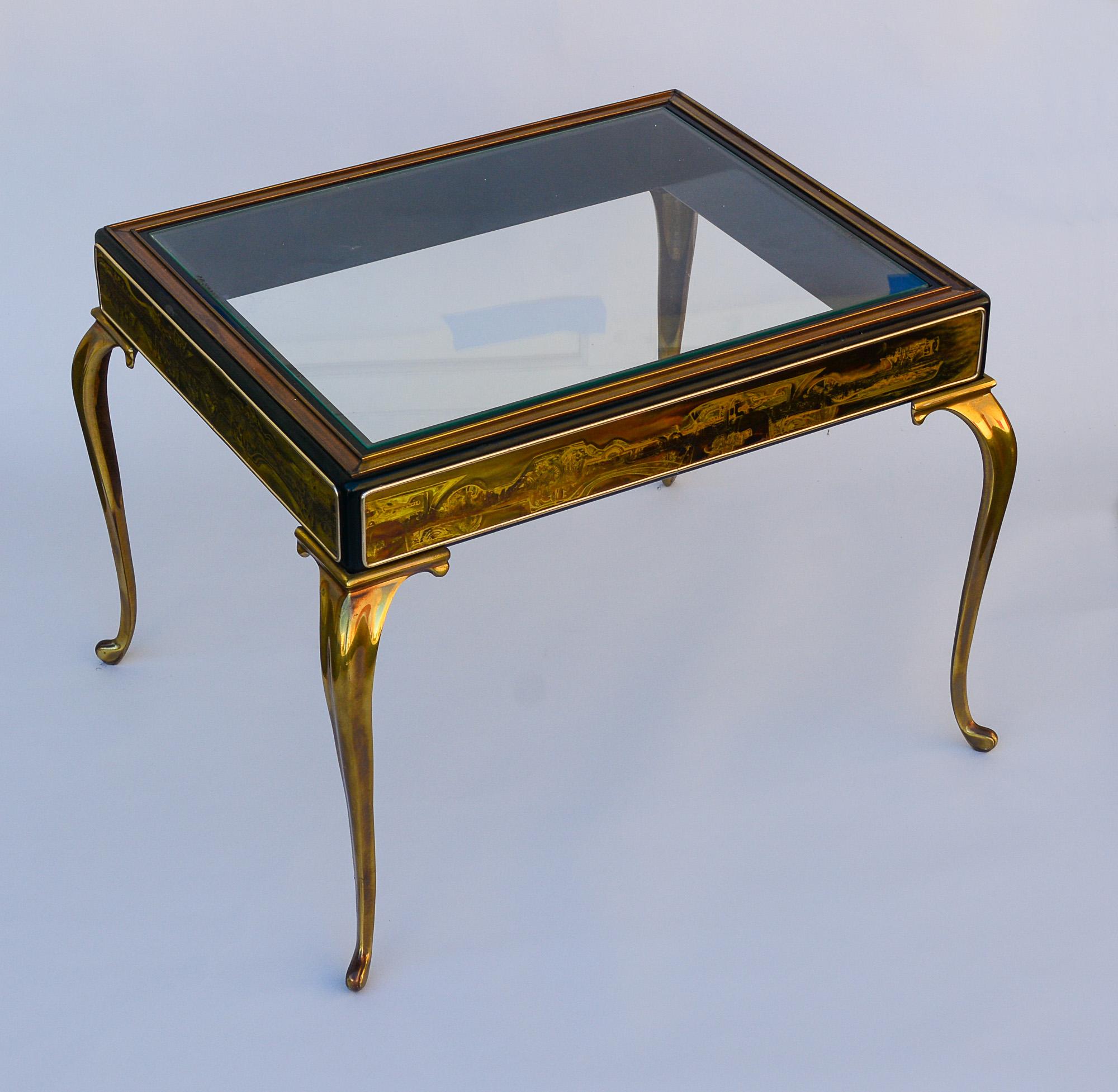Hollywood Regency Table d'appoint en laiton et bronze gravé par Bernhard Rohne en vente